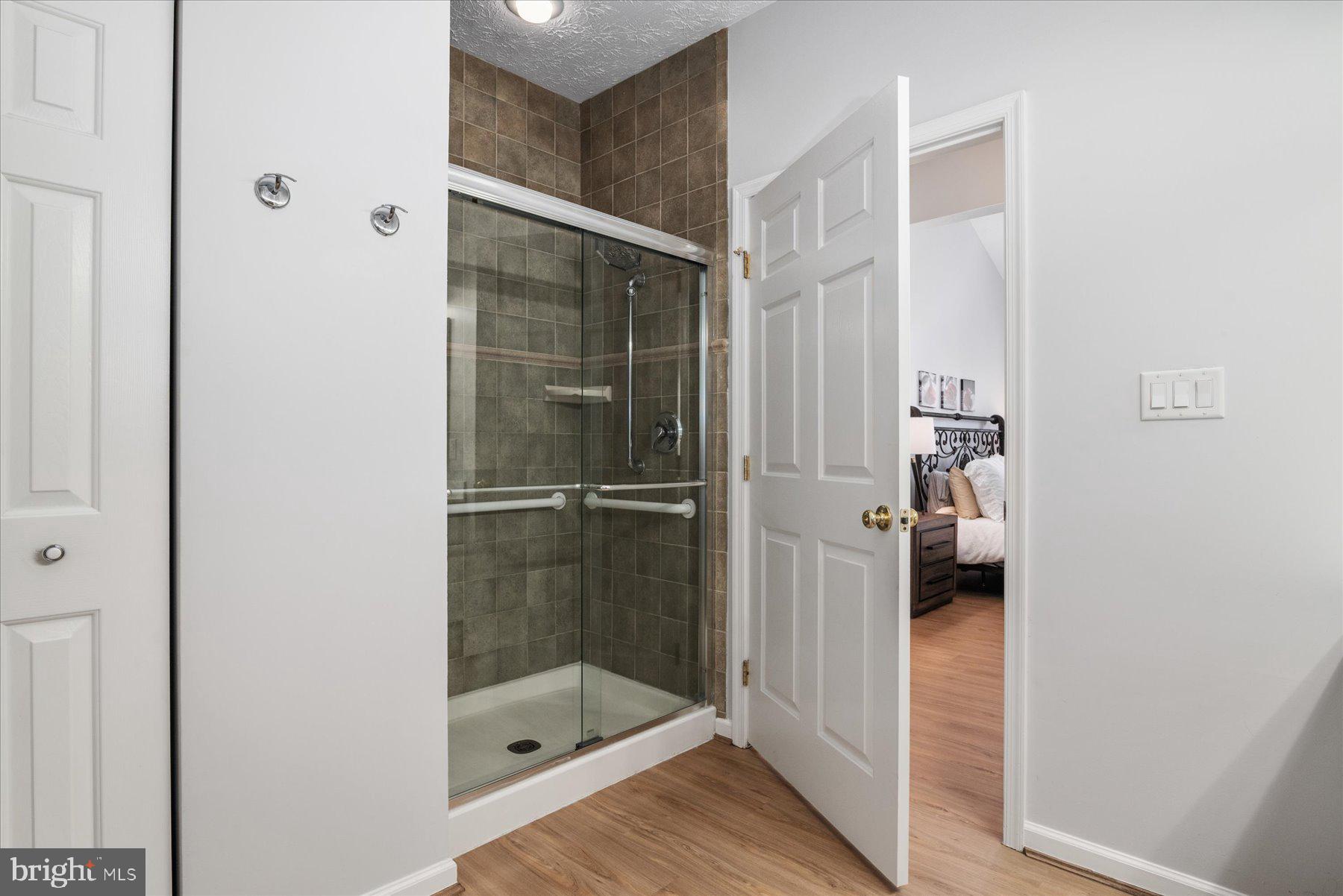 PINEY ORCHARD - Residential