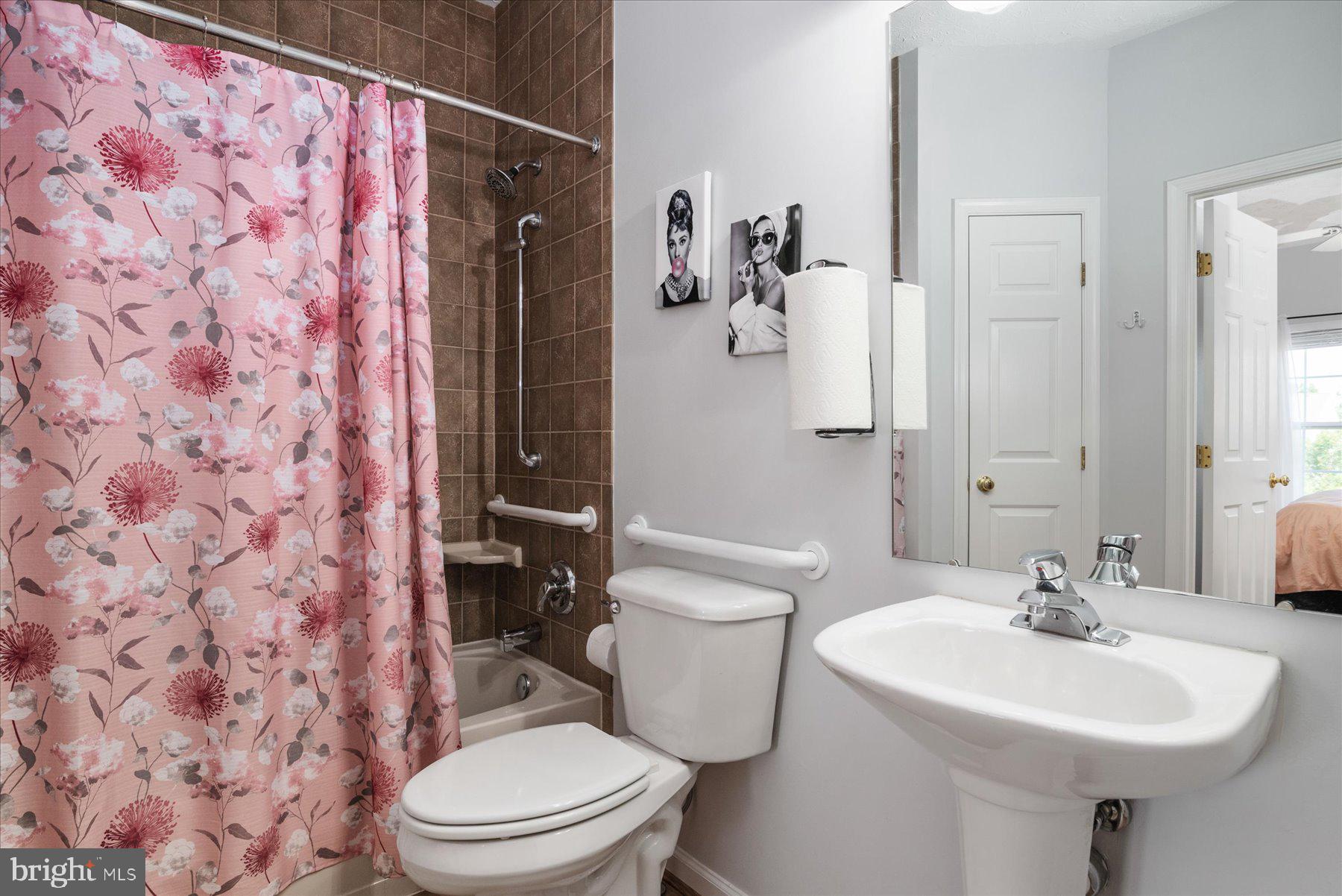 PINEY ORCHARD - Residential