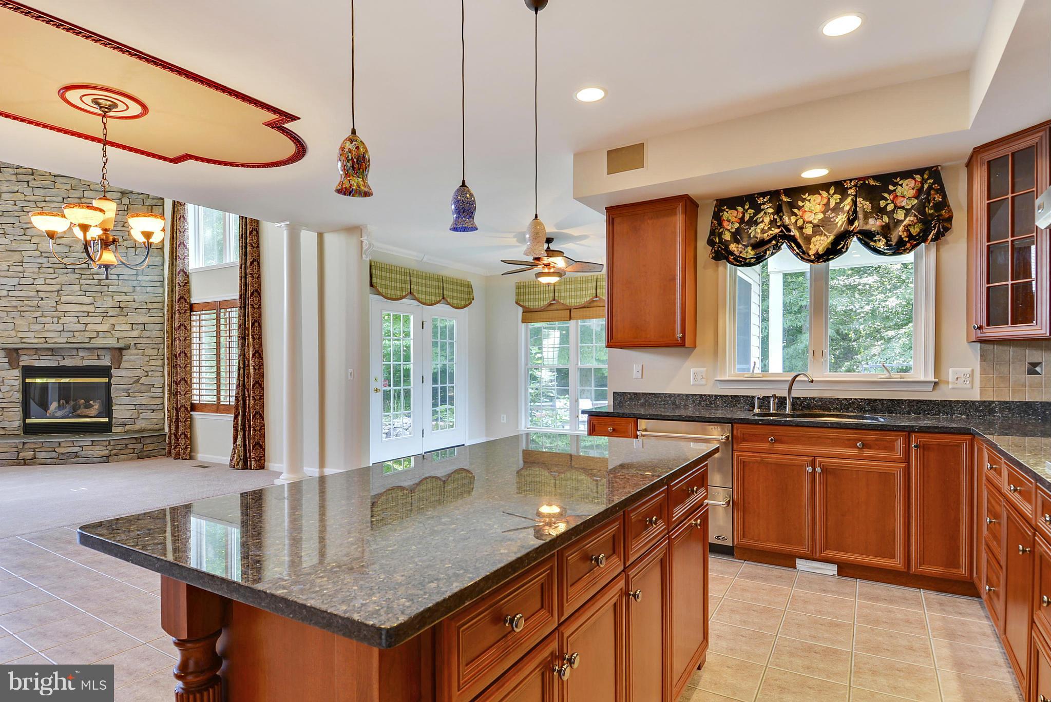 ROCKBURN MANOR - Residential