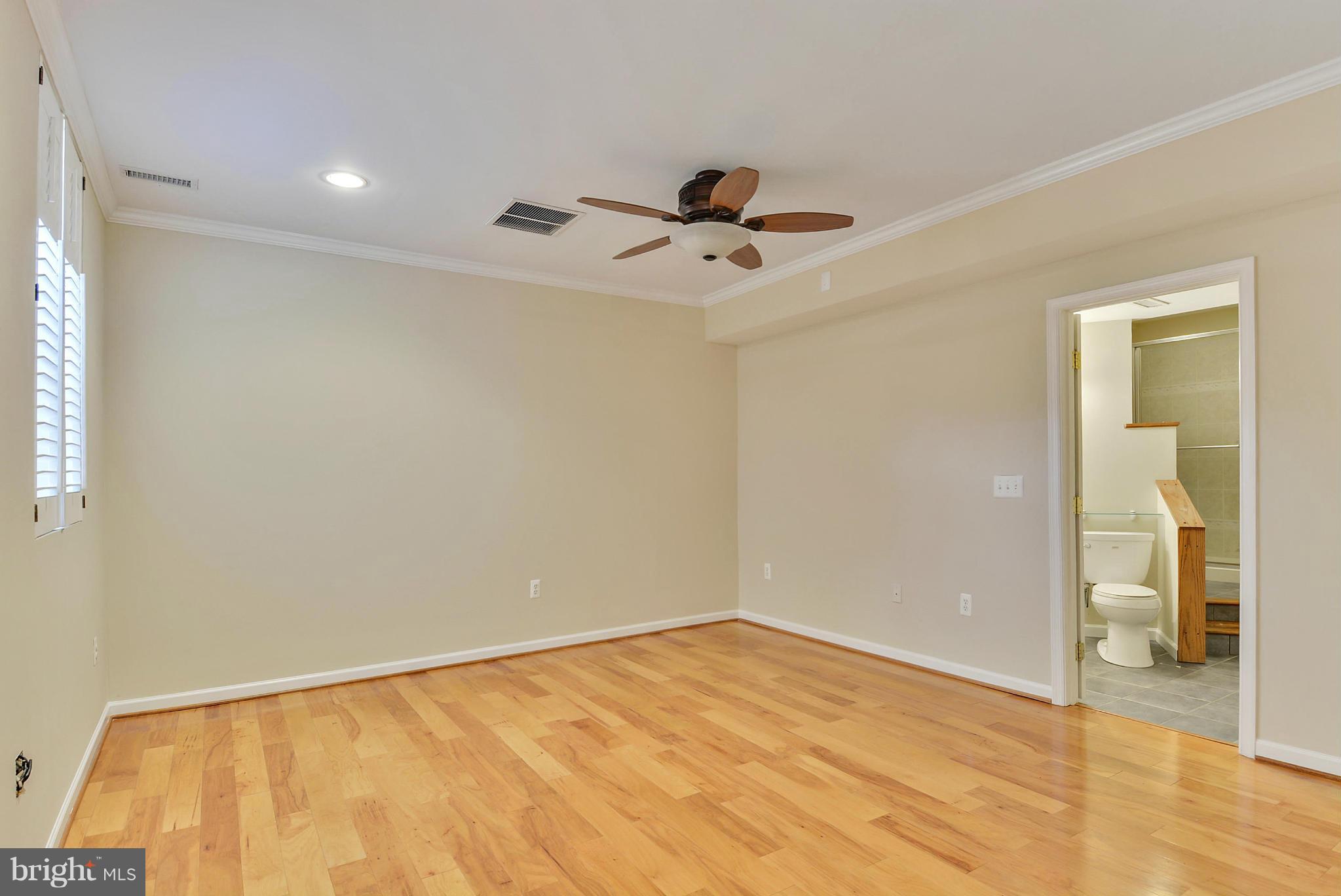 ROCKBURN MANOR - Residential