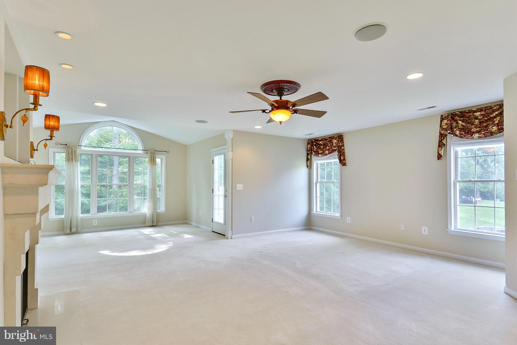 ROCKBURN MANOR - Residential