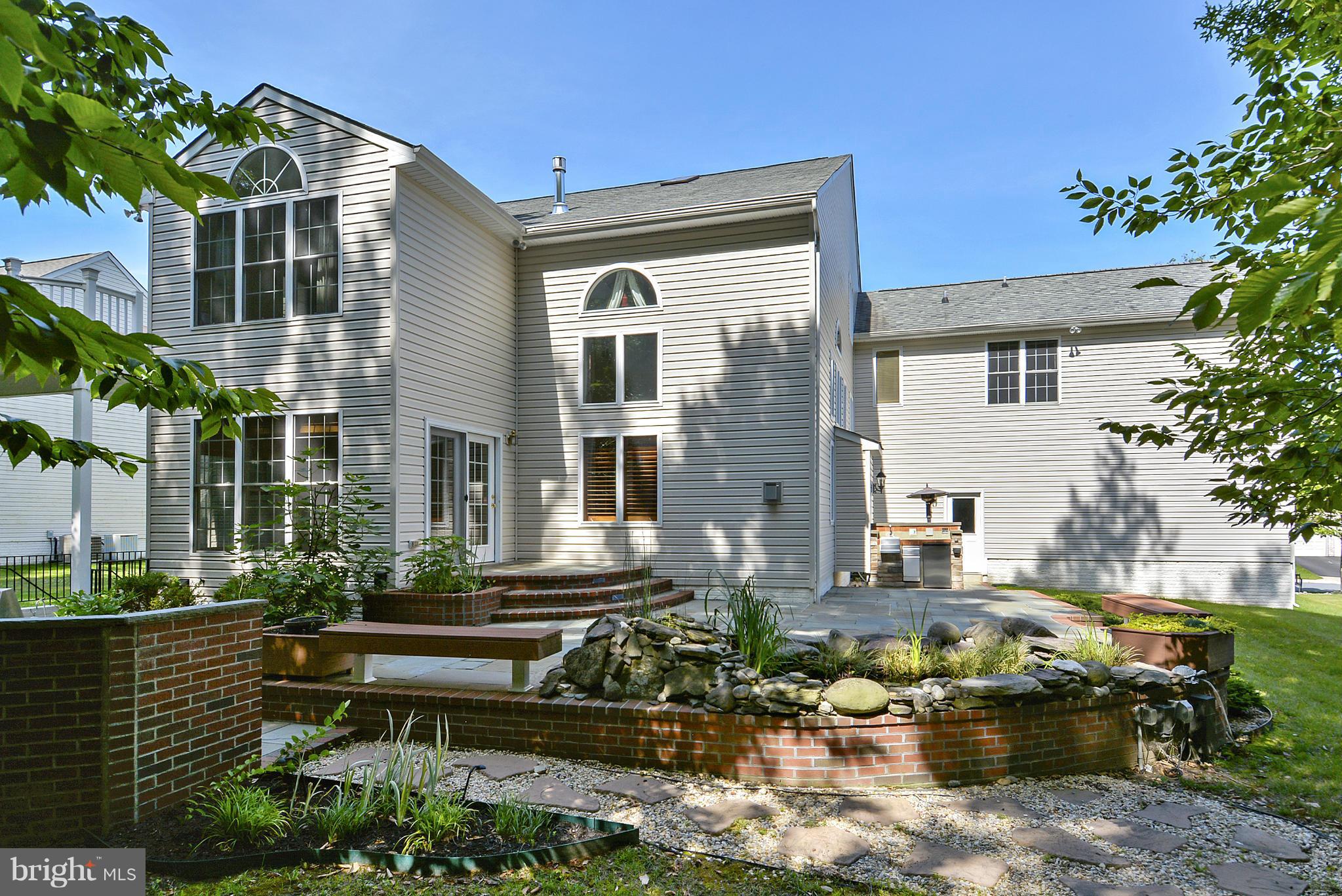 ROCKBURN MANOR - Residential