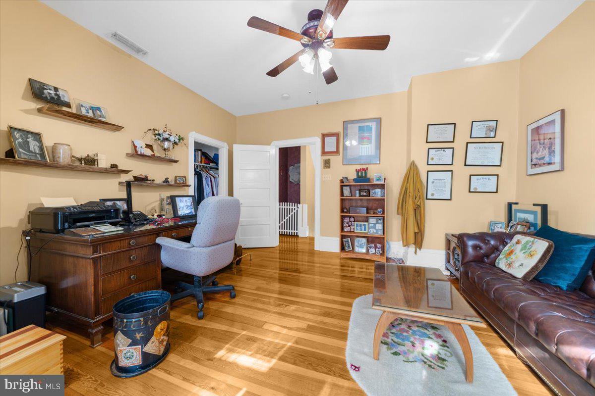 NARBERTH - Residential