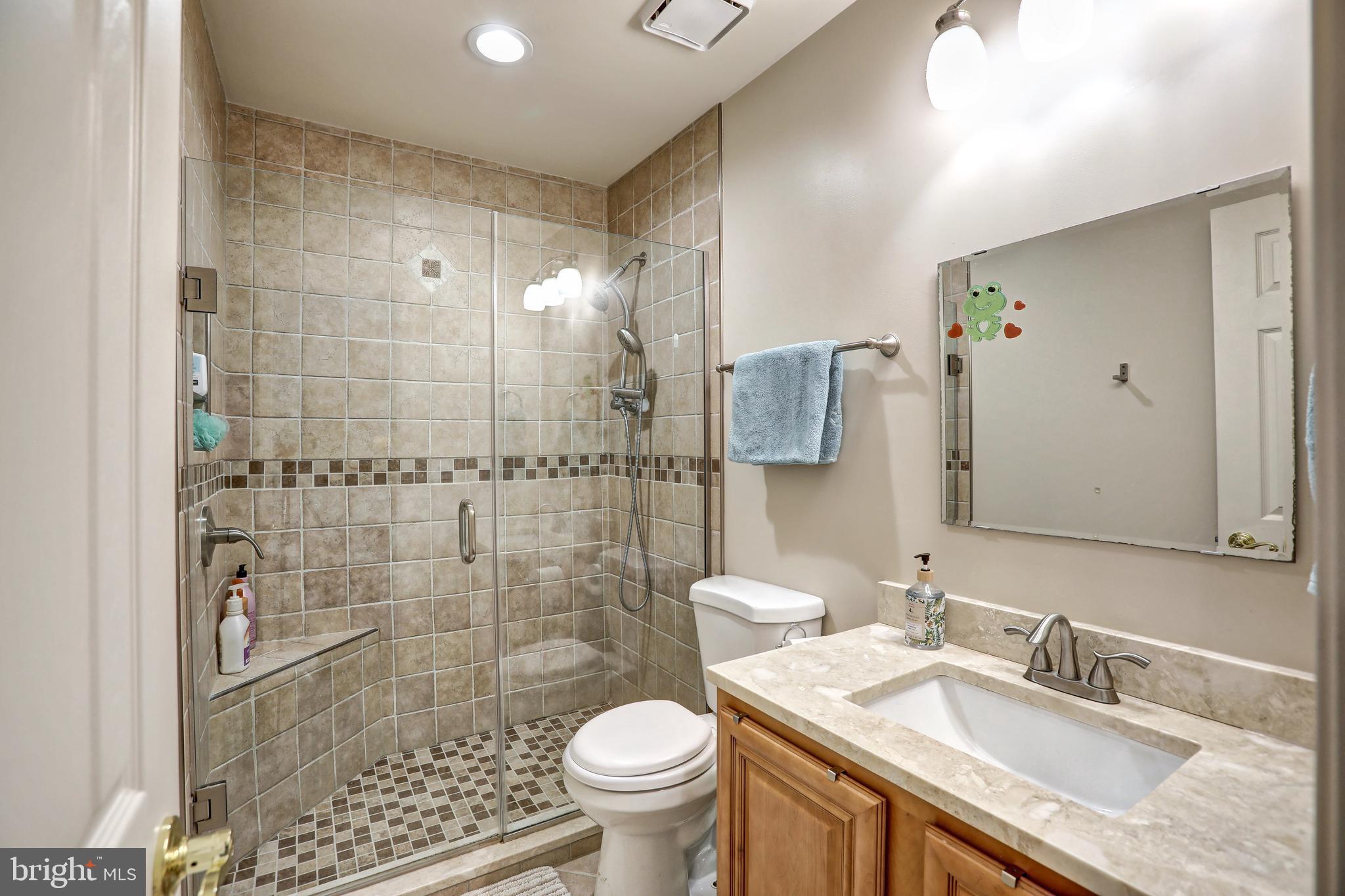 ASHBURN VILLAGE - Residential