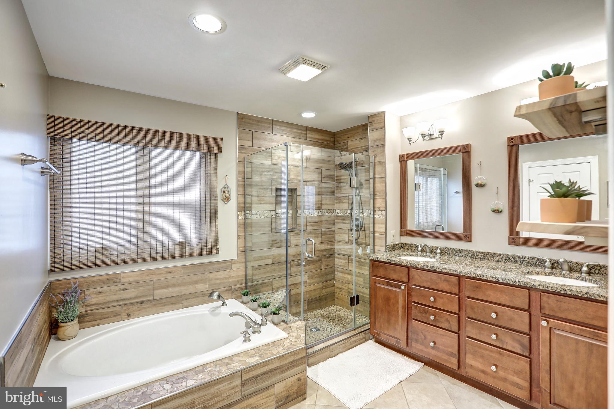 ASHBURN VILLAGE - Residential