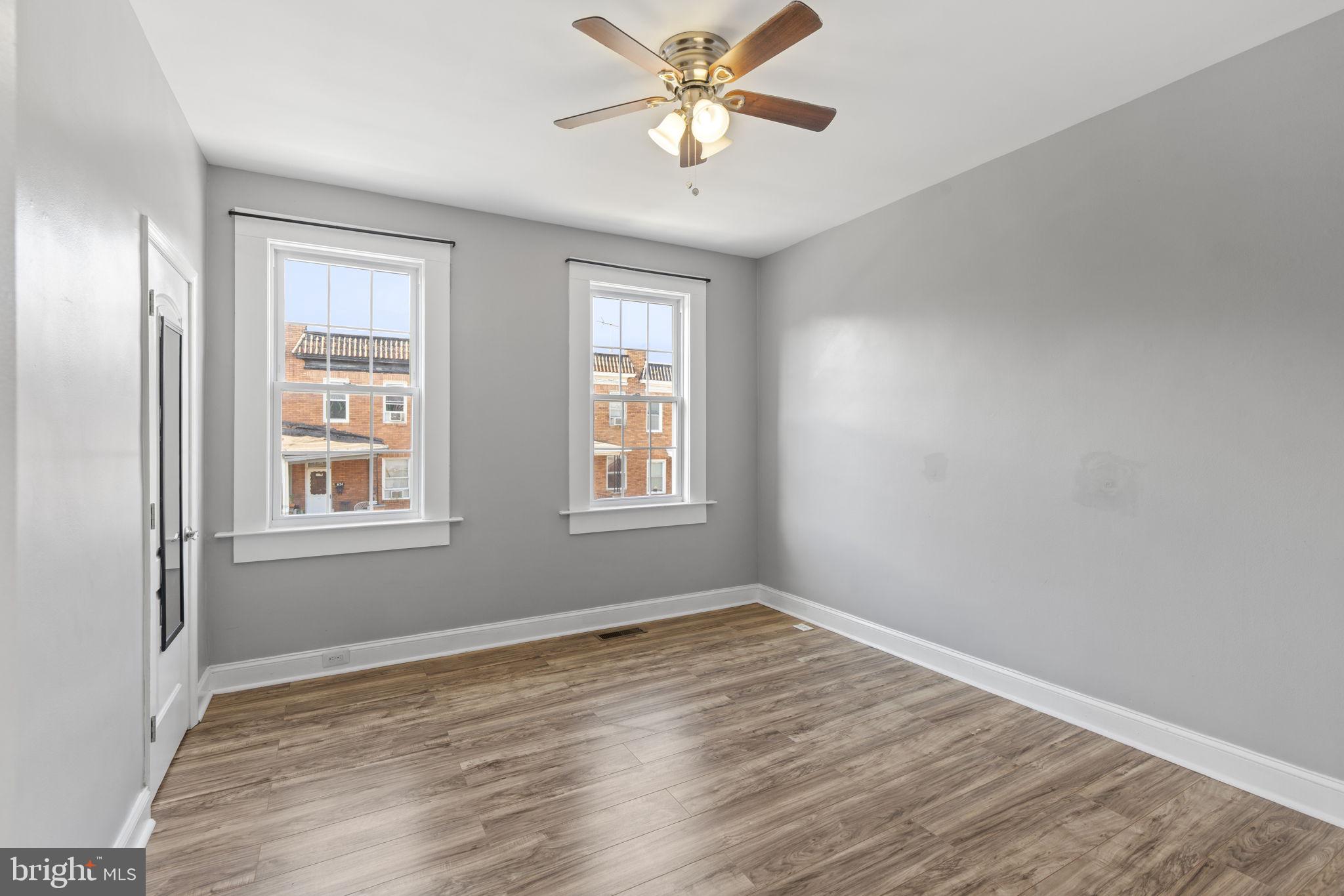 GREEKTOWN - Residential Lease