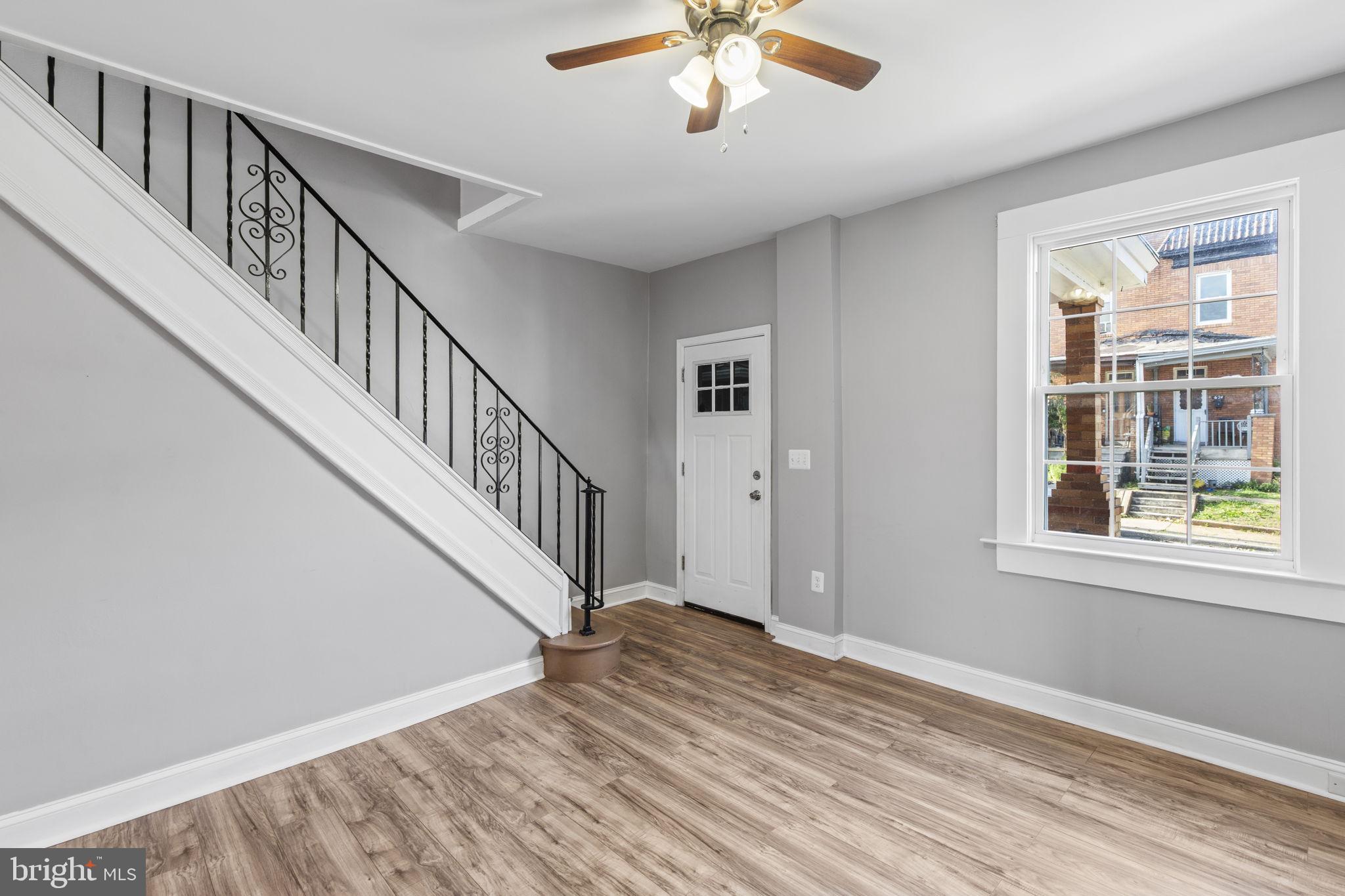 GREEKTOWN - Residential Lease