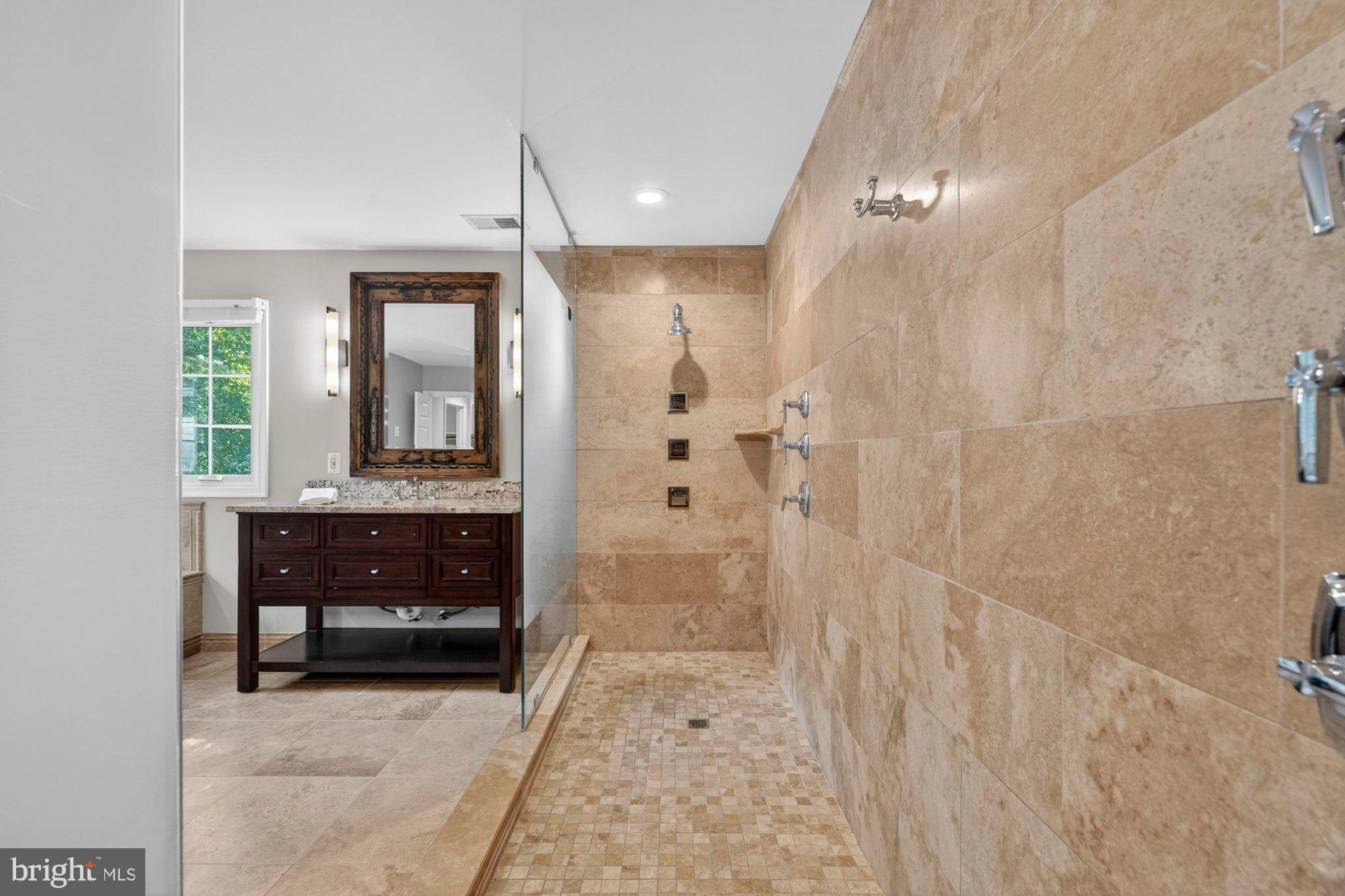 WEST OAKS ESTATES - Residential