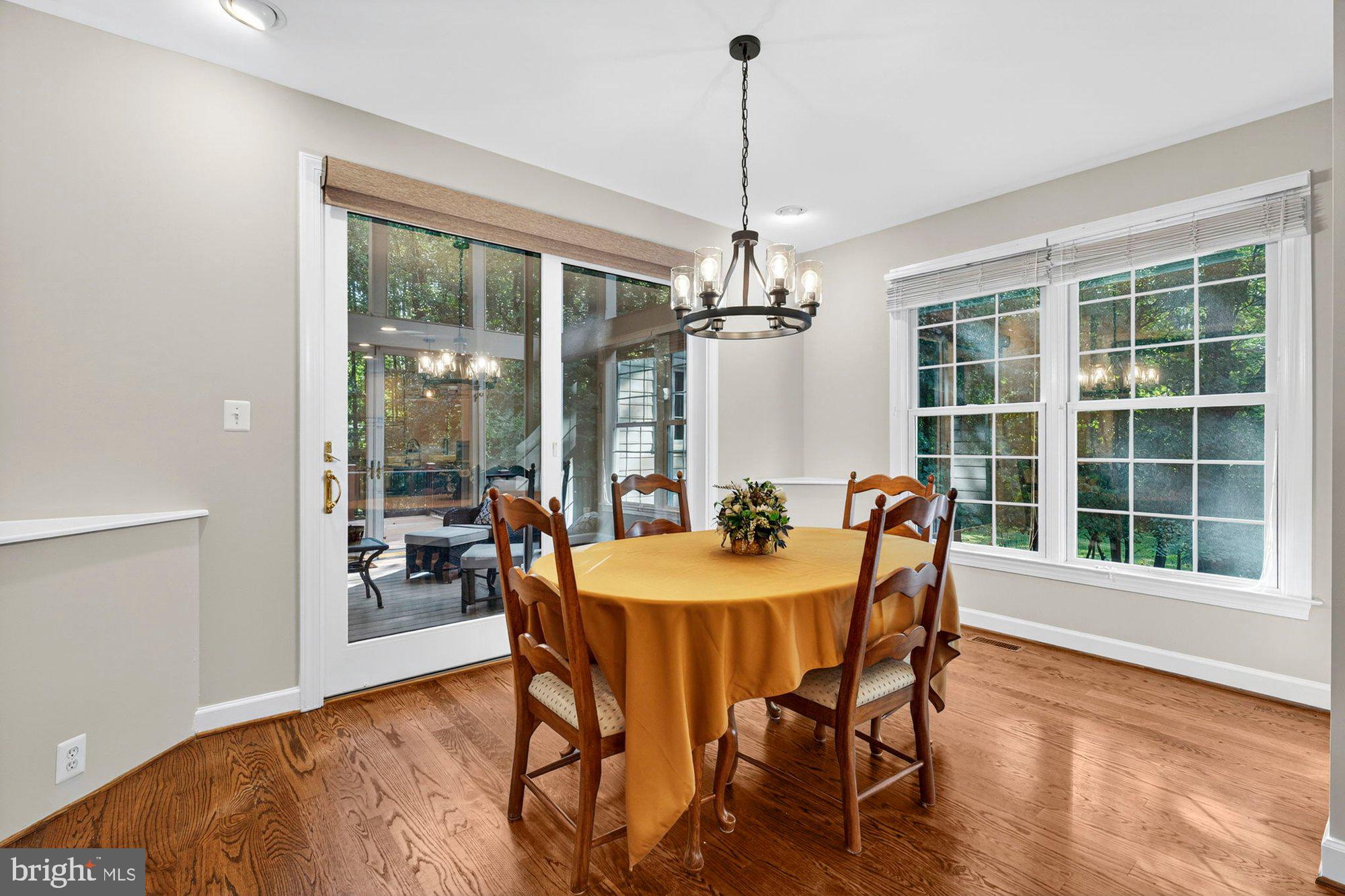 WEST OAKS ESTATES - Residential