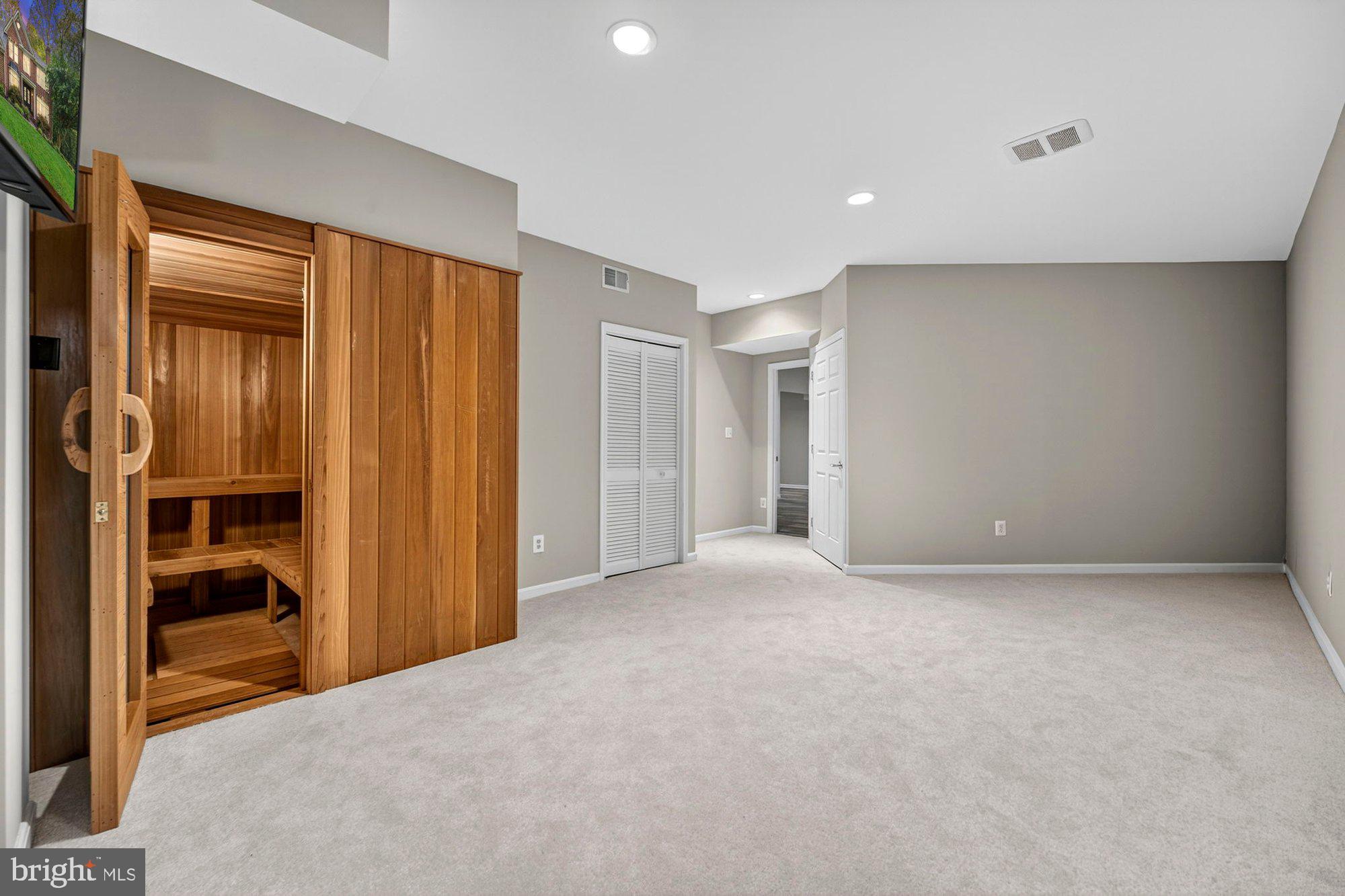 WEST OAKS ESTATES - Residential