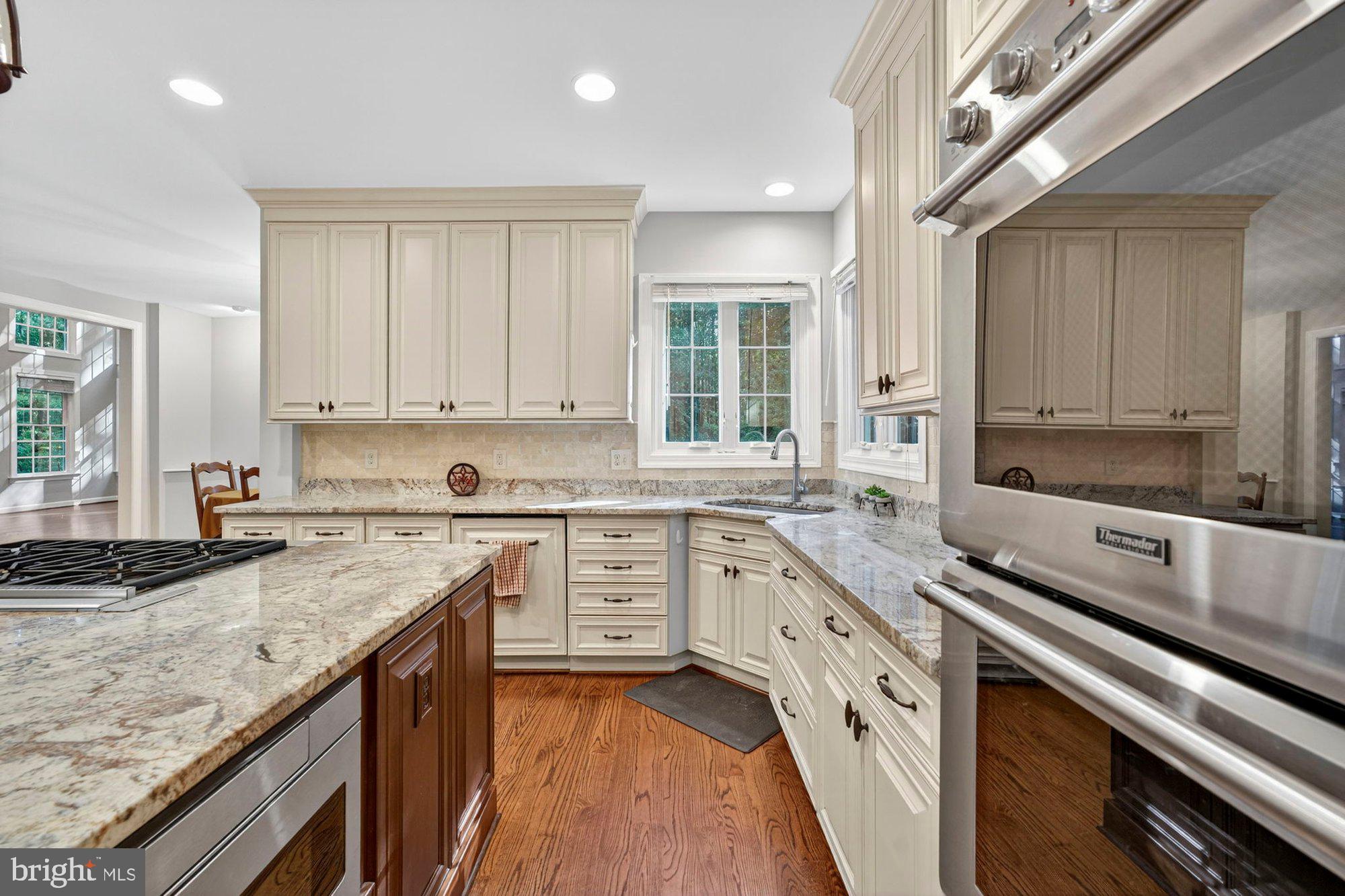 WEST OAKS ESTATES - Residential