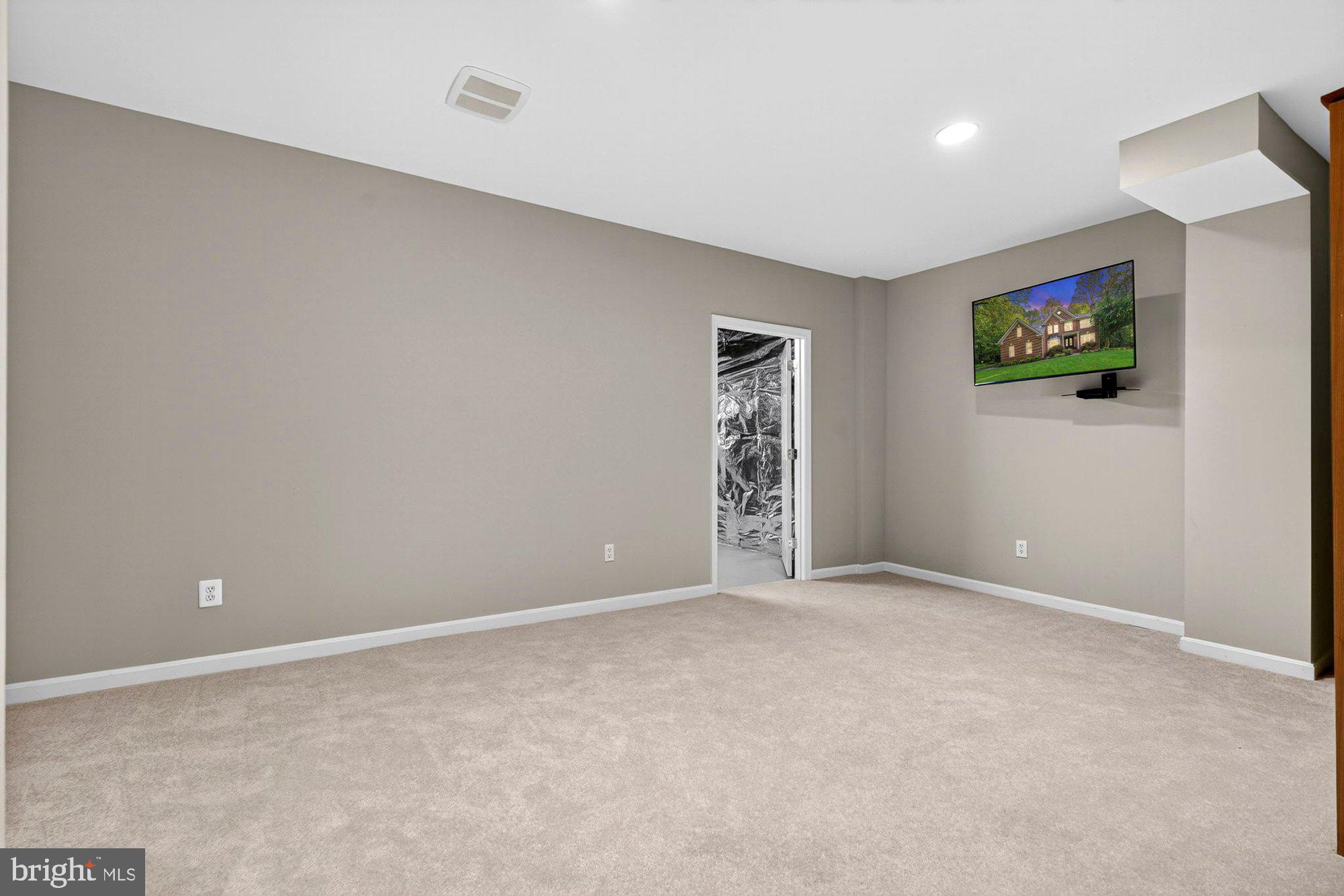 WEST OAKS ESTATES - Residential