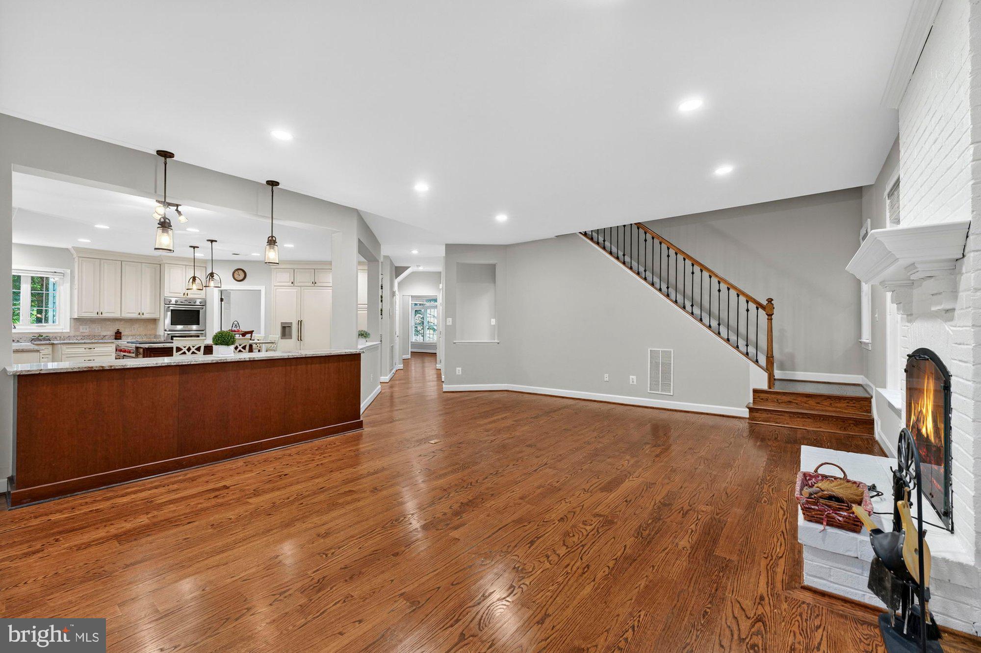 WEST OAKS ESTATES - Residential