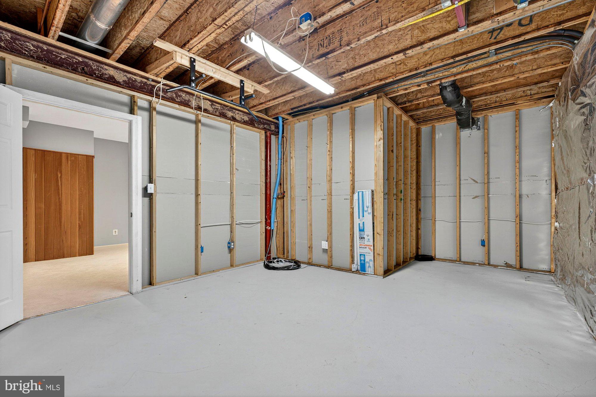 WEST OAKS ESTATES - Residential