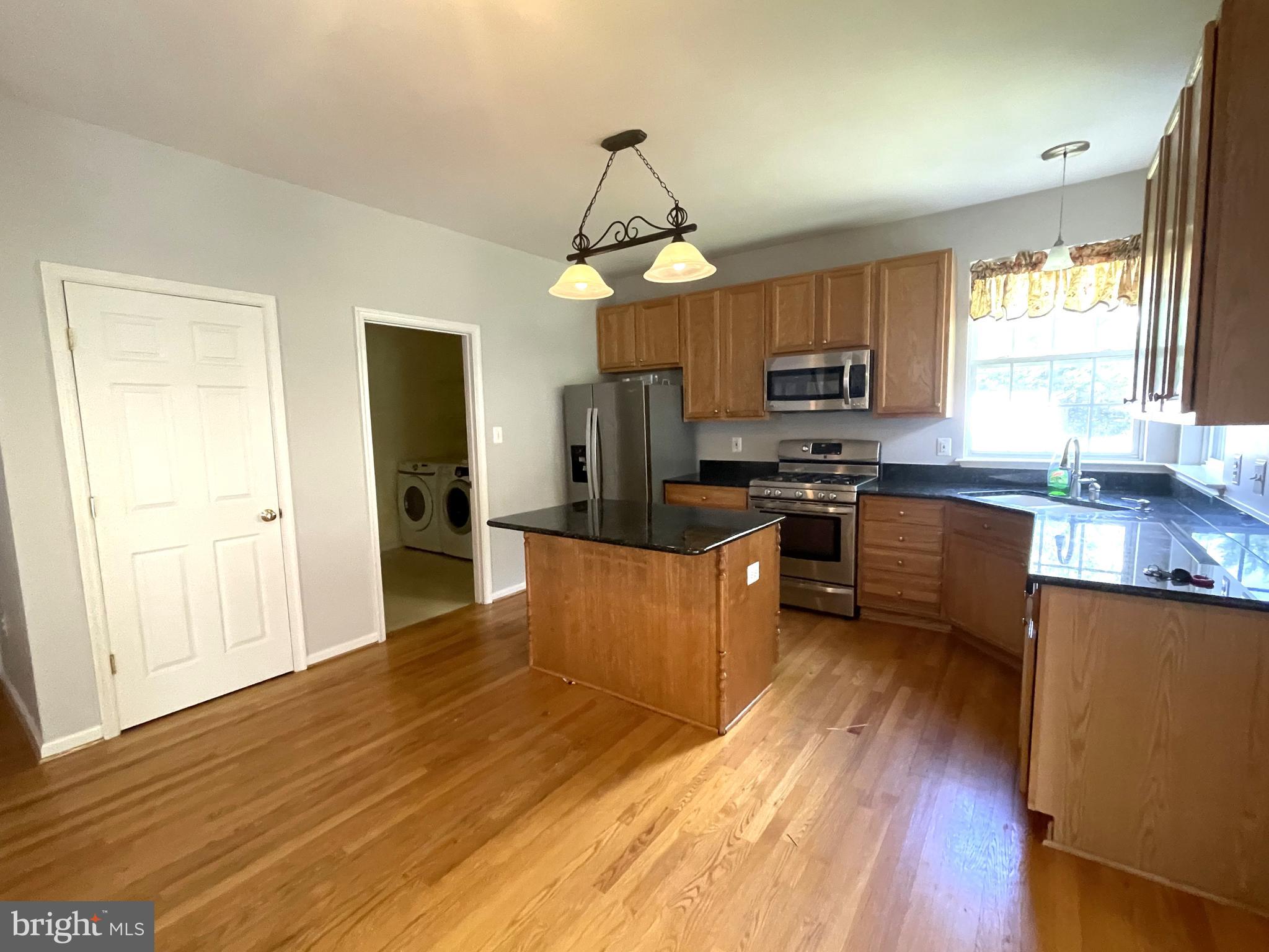 CLOVER HILL III - Residential Lease