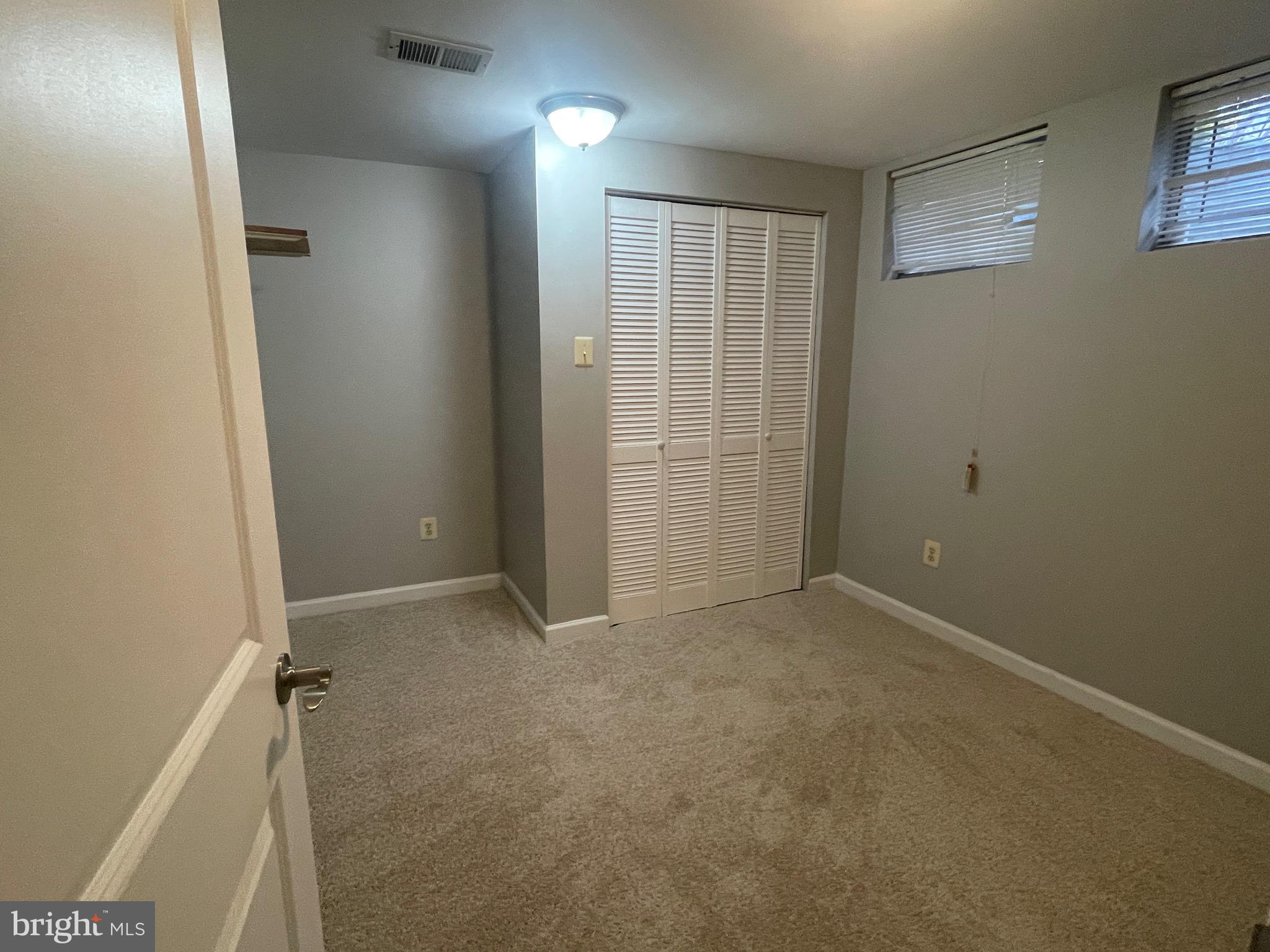 LAKE VILLAGE MANOR - Residential Lease