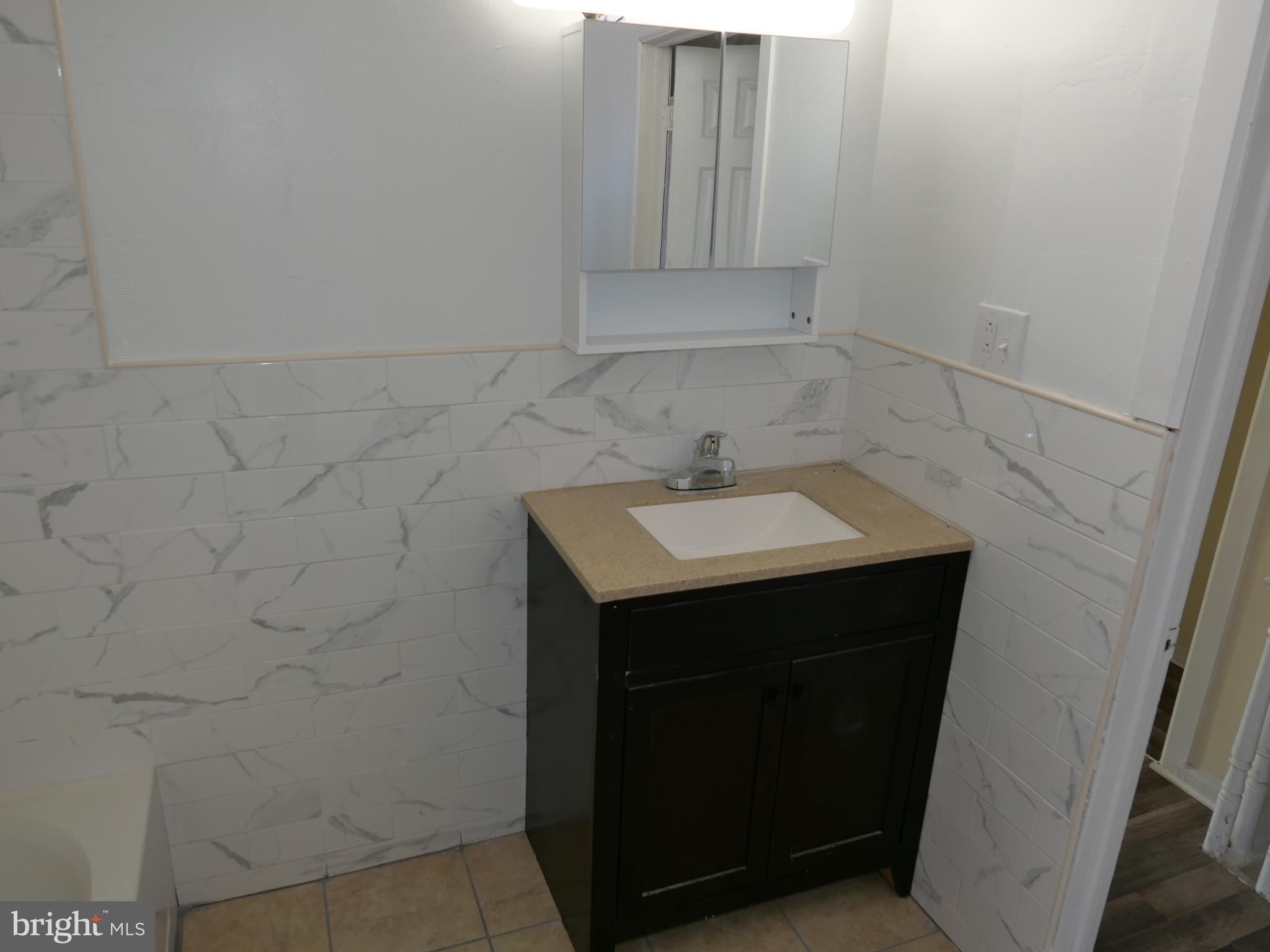 POWELTON VILLAGE - Residential Lease