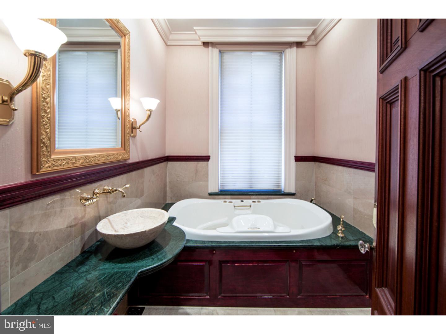 RITTENHOUSE SQUARE - Residential