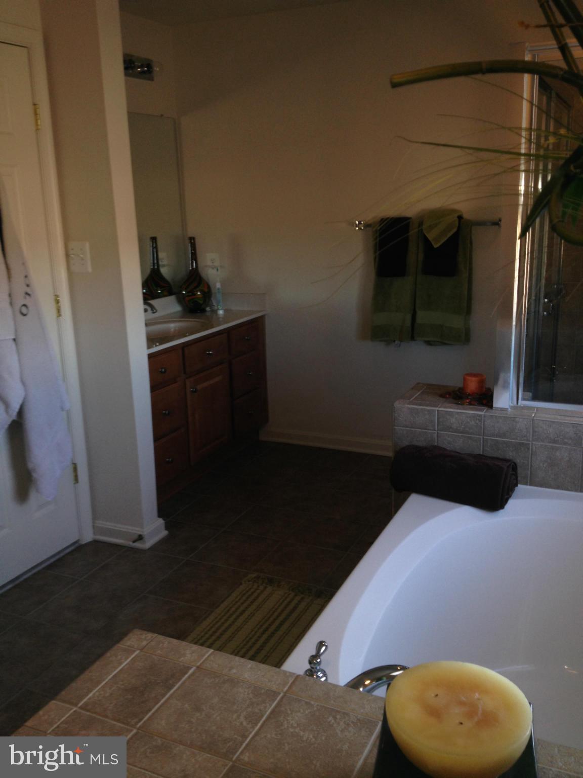 FLETCHER'S GROVE - Residential Lease