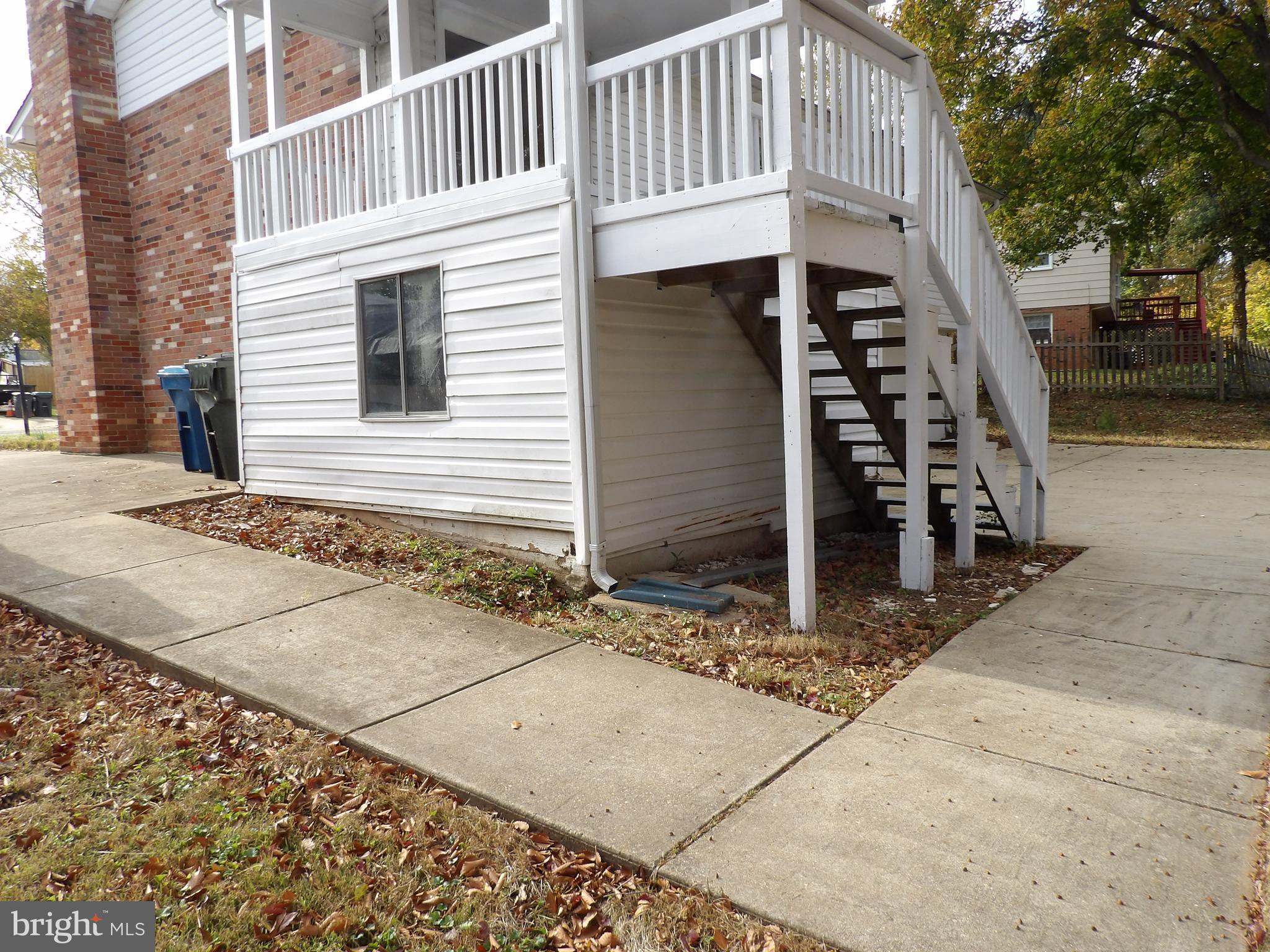 DALE CITY - Residential Lease