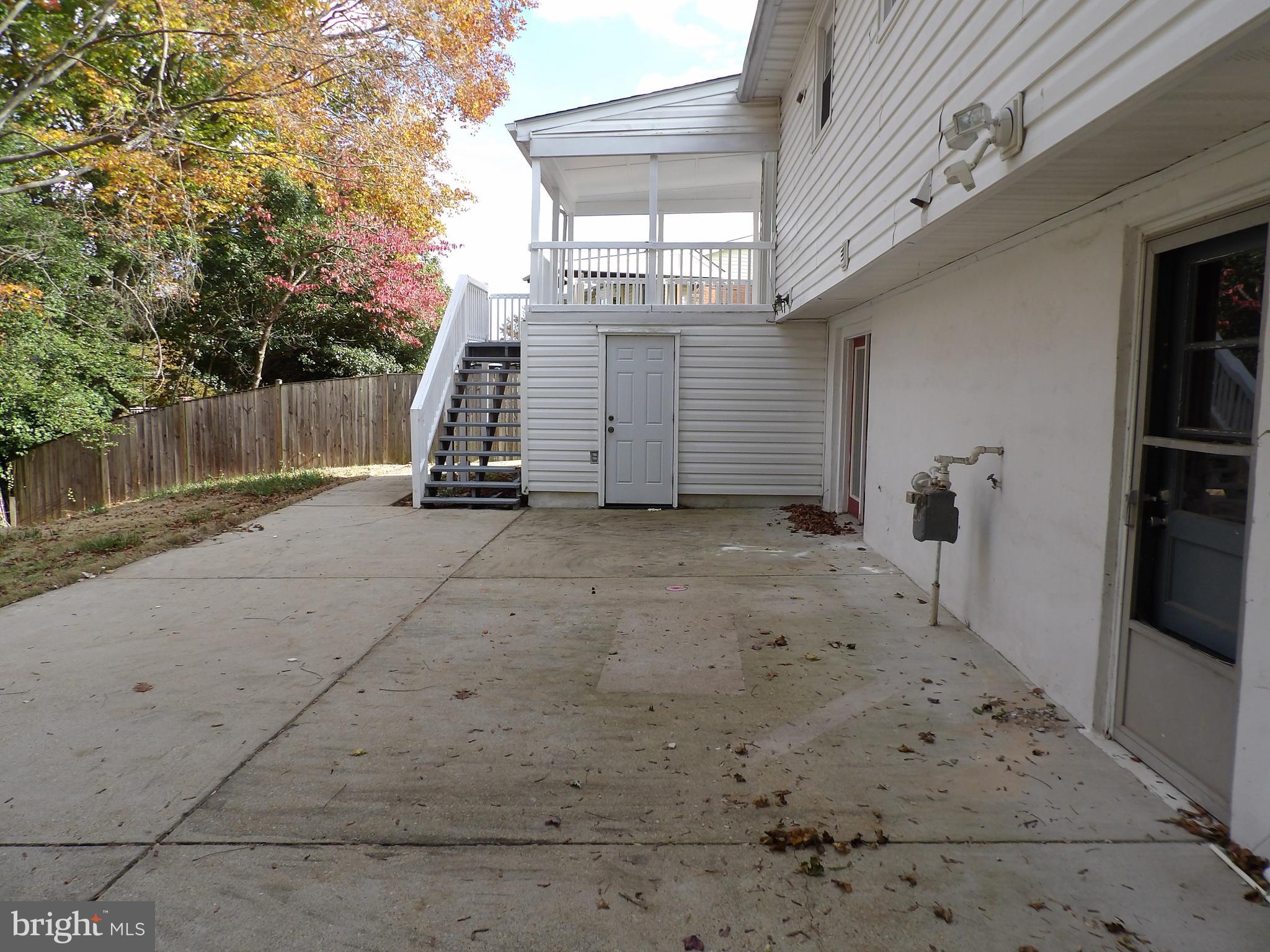 DALE CITY - Residential Lease