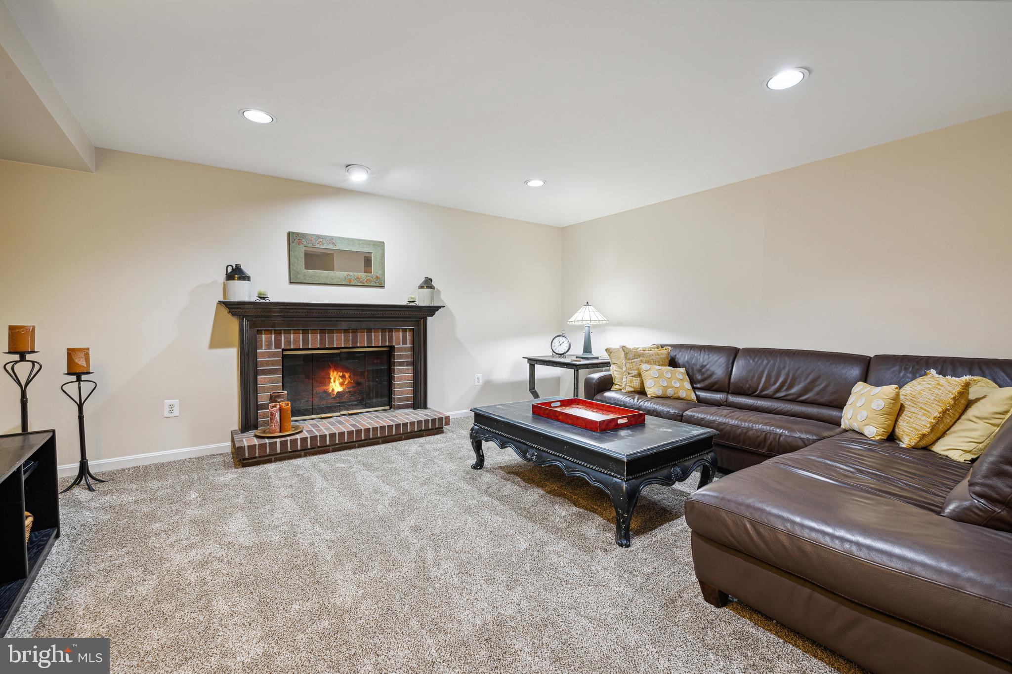 KENTLANDS - Residential