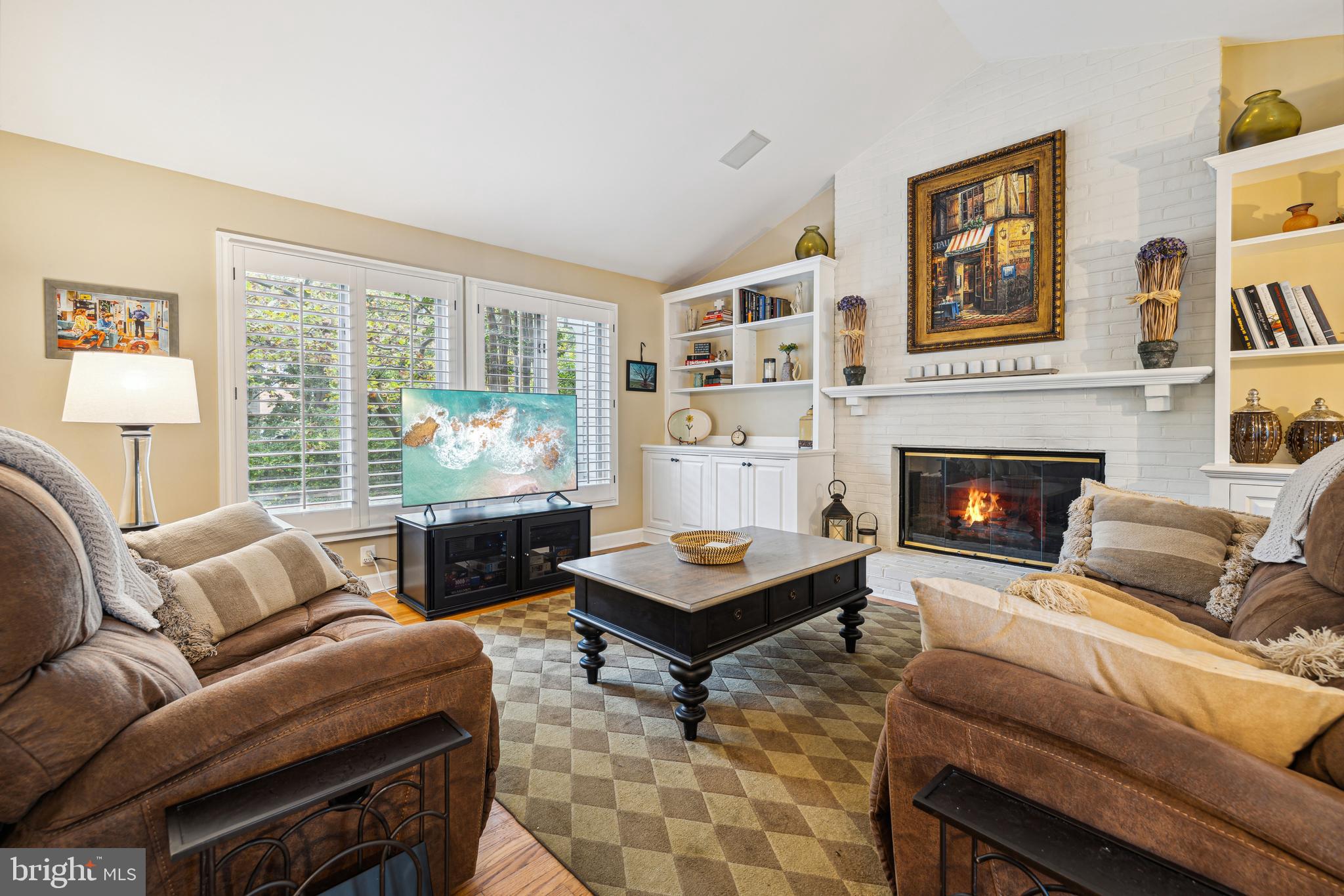 KENTLANDS - Residential