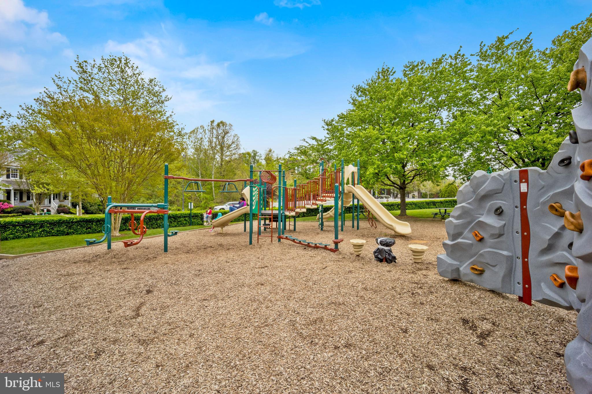 KENTLANDS - Residential