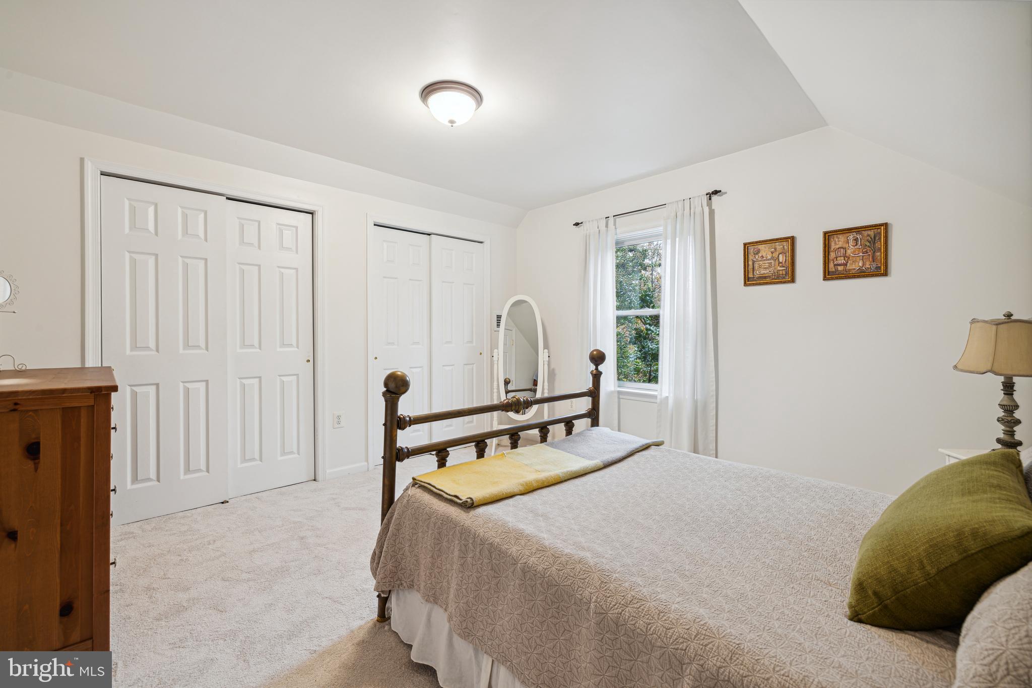 KENTLANDS - Residential