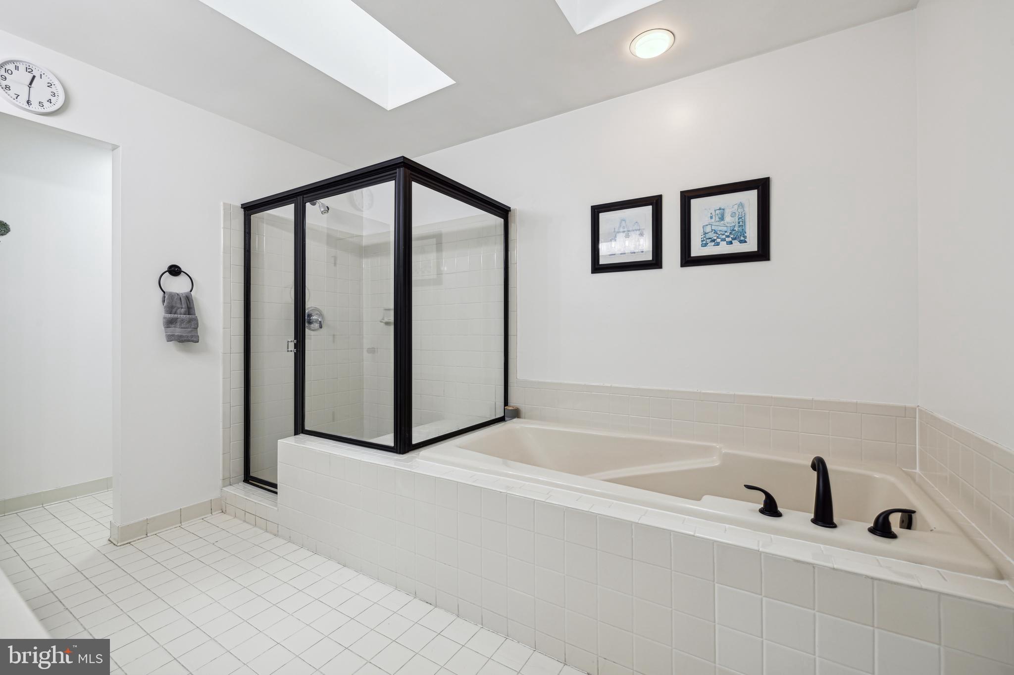 KENTLANDS - Residential