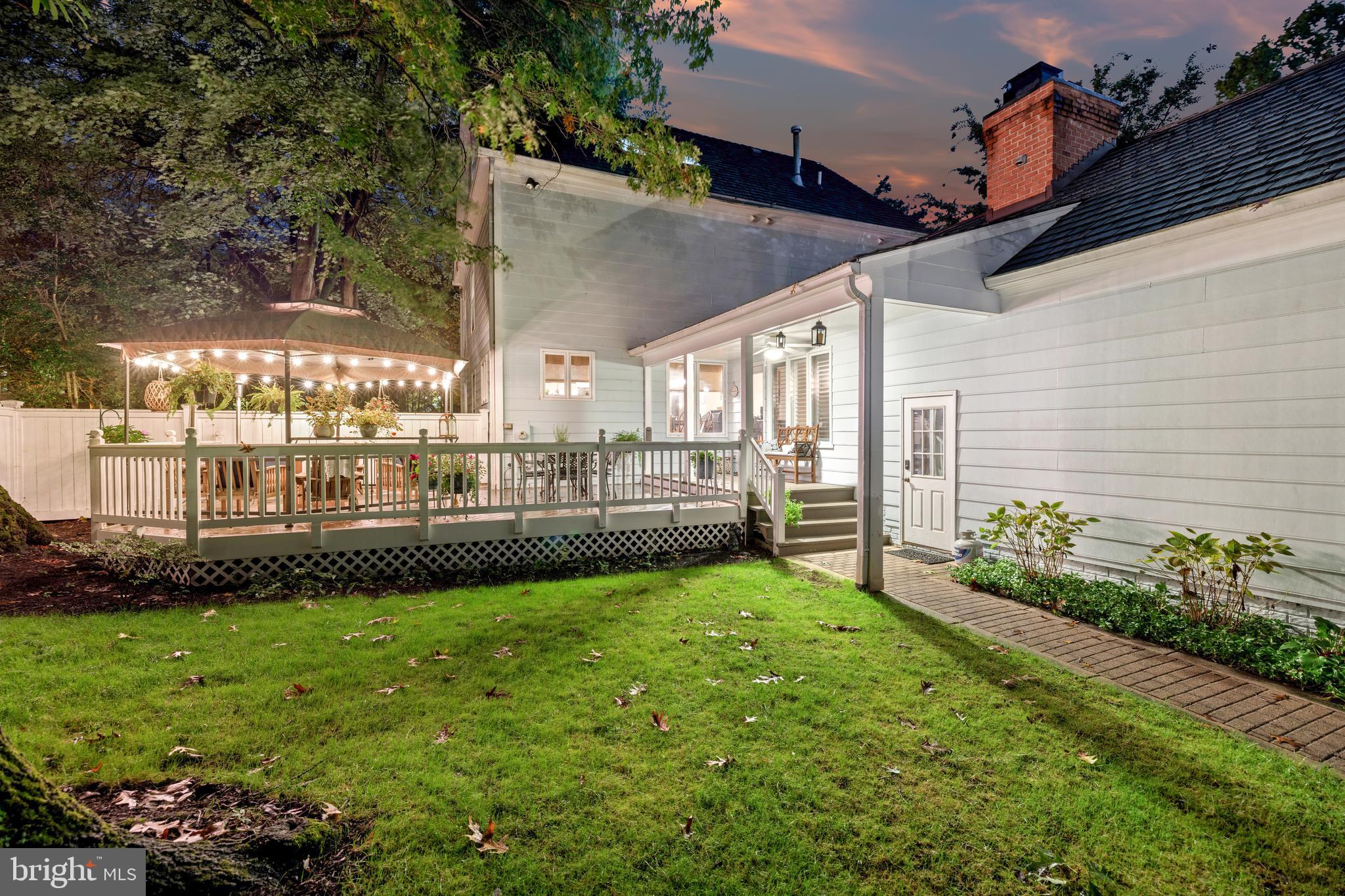 KENTLANDS - Residential