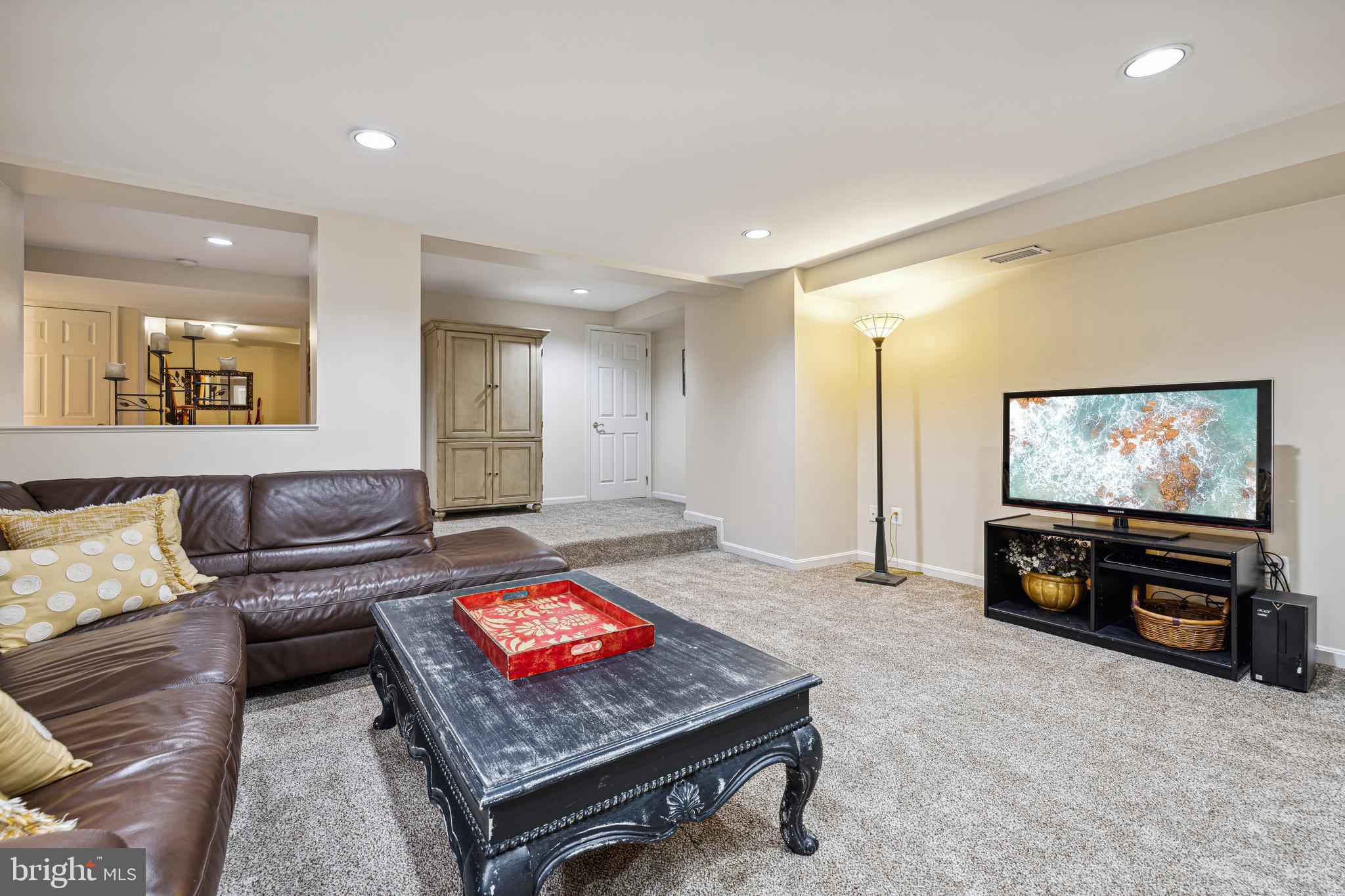 KENTLANDS - Residential