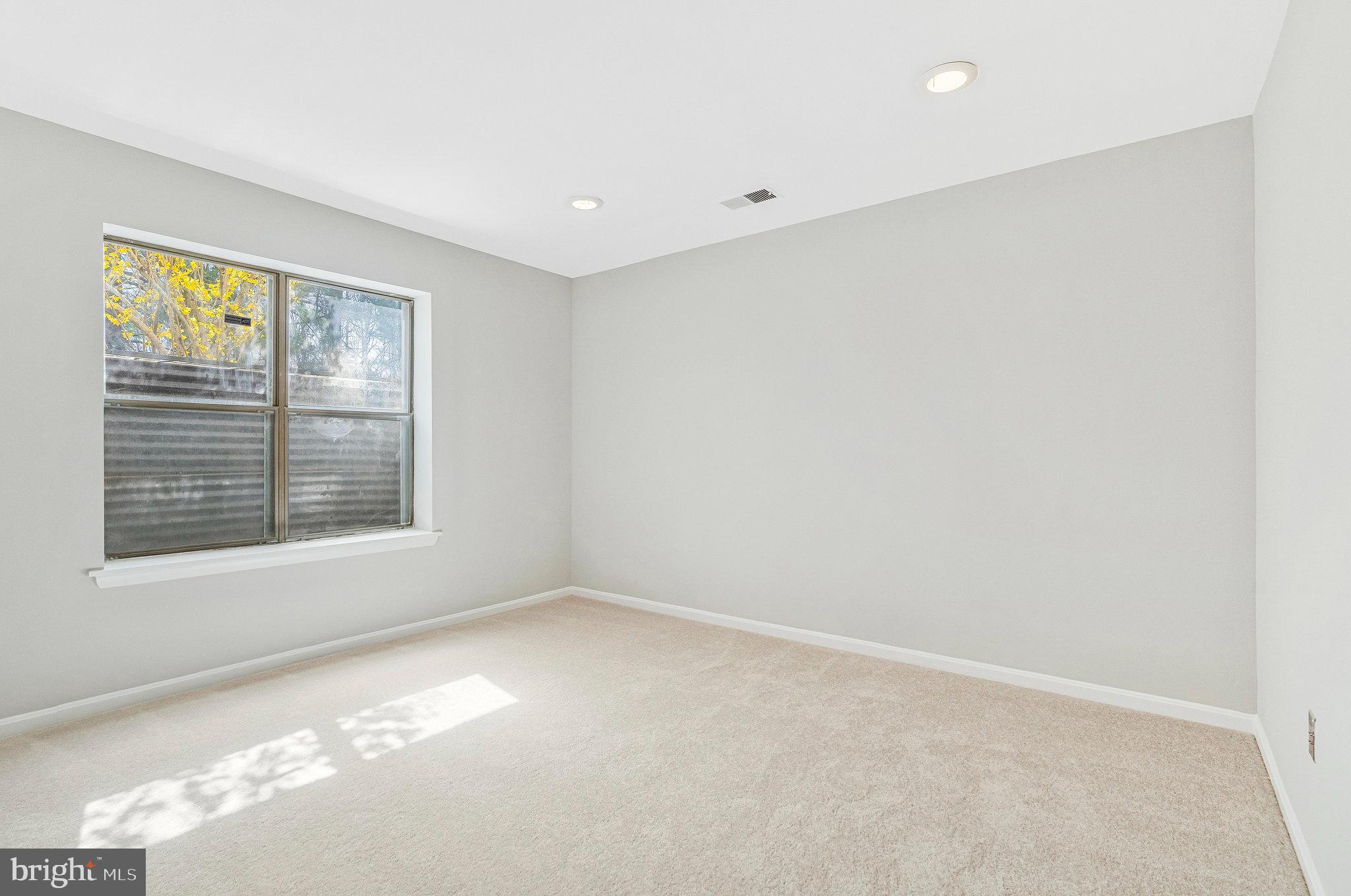 LEXINGTON ESTATES - Residential