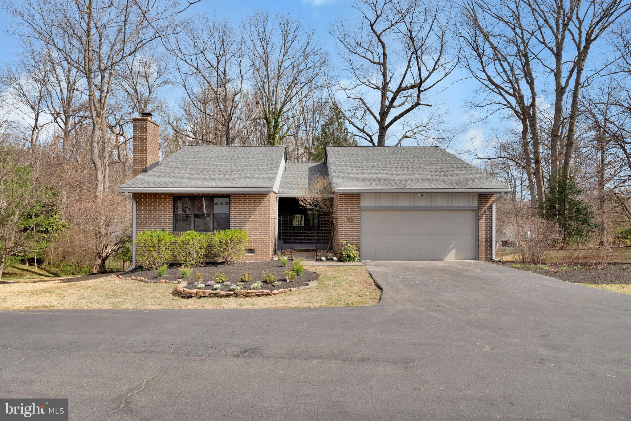 LEXINGTON ESTATES - Residential