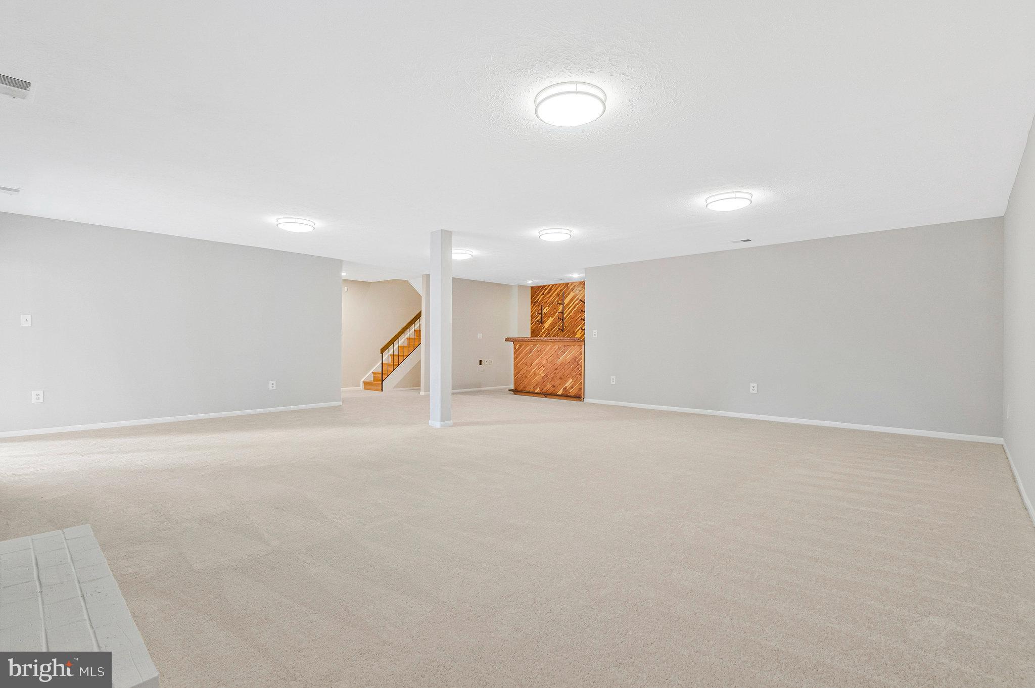 LEXINGTON ESTATES - Residential