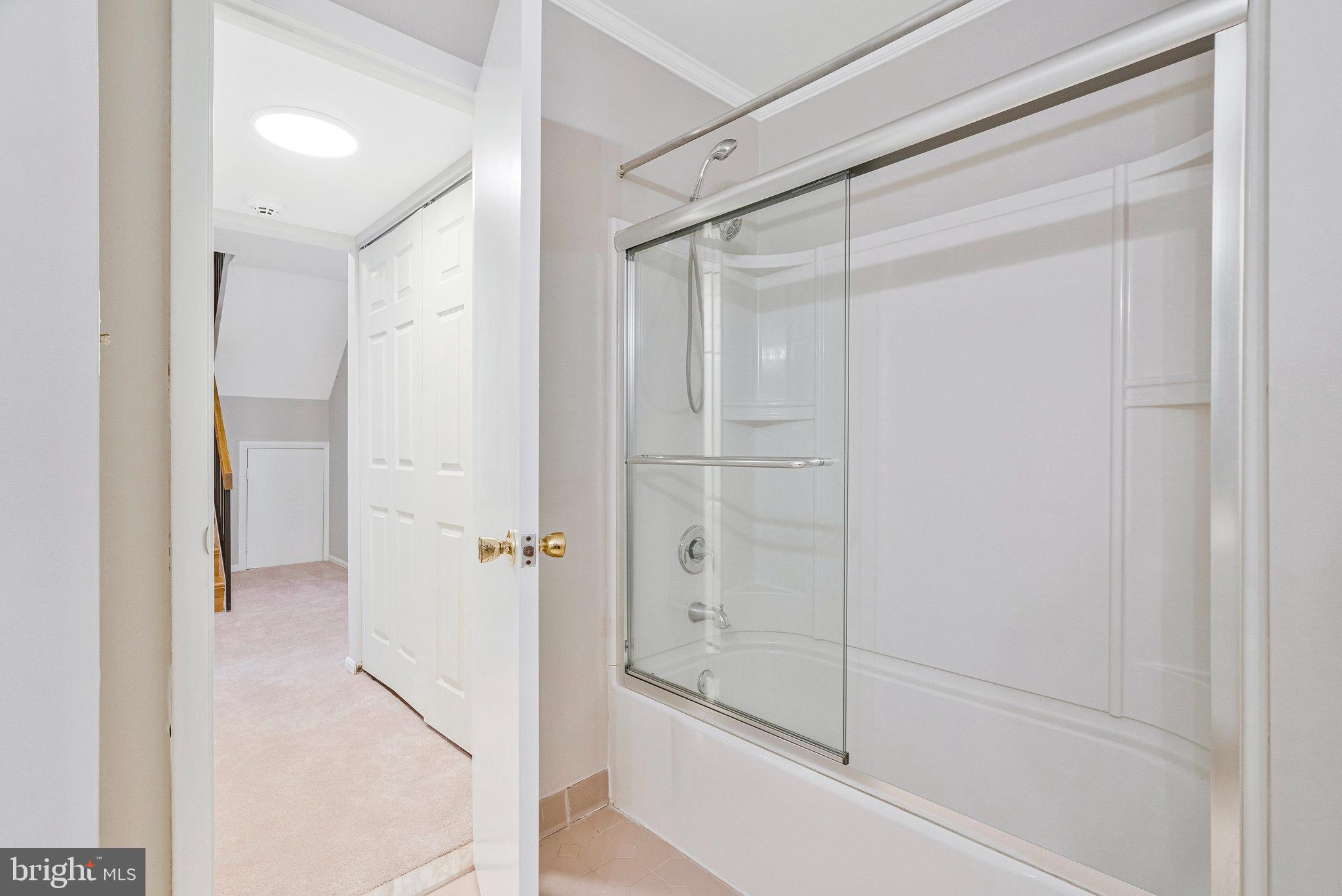 LEXINGTON ESTATES - Residential