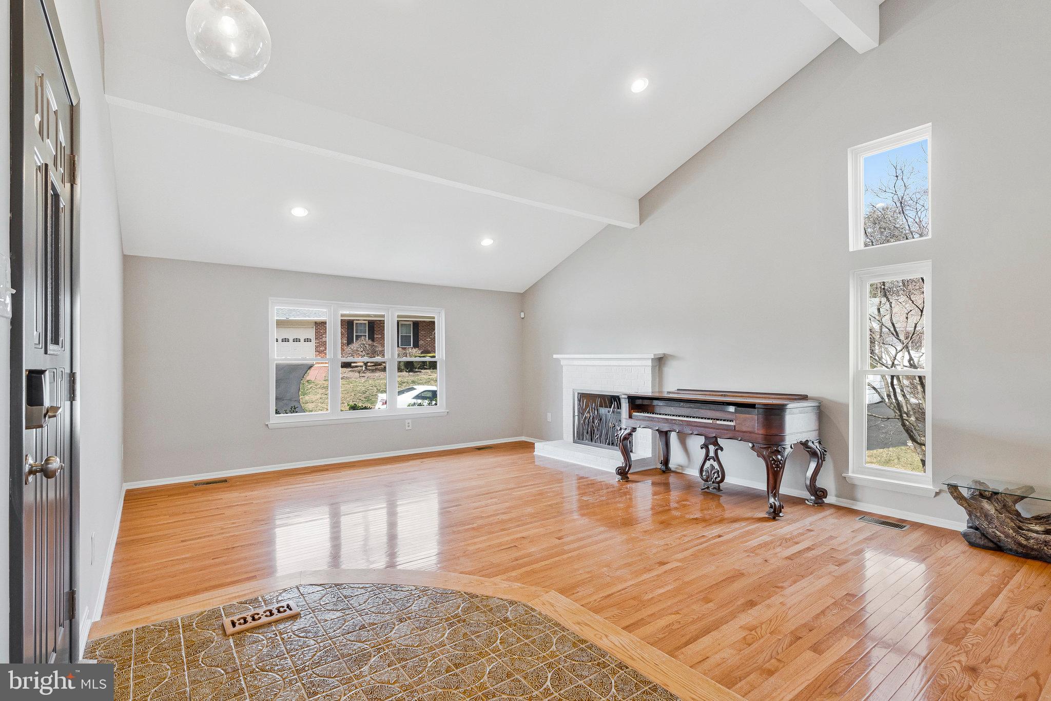 LEXINGTON ESTATES - Residential