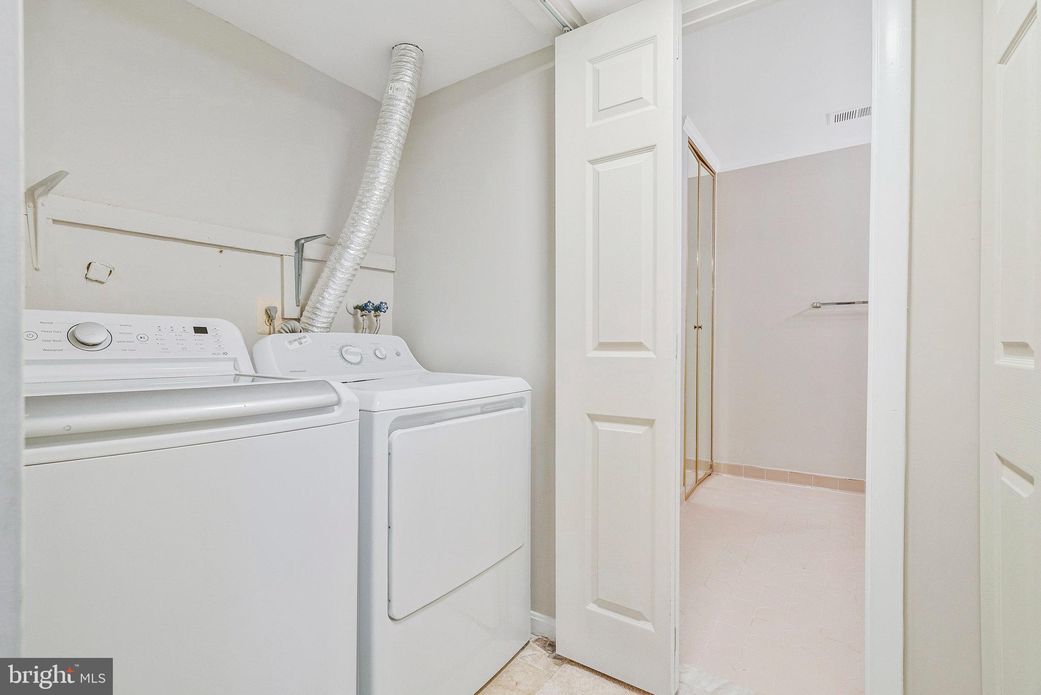 LEXINGTON ESTATES - Residential