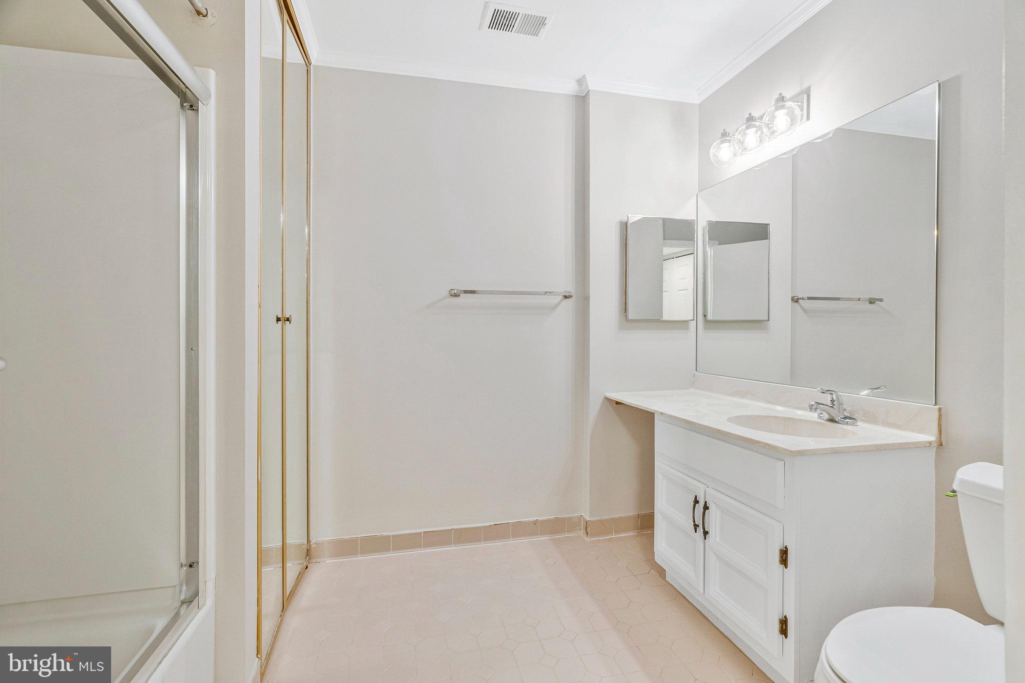 LEXINGTON ESTATES - Residential