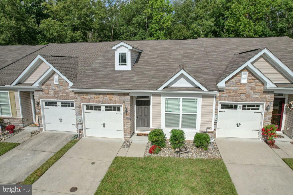 Photo of 21 Starfire Court, DOVER, DE 19901 (MLS # DEKT2041566)