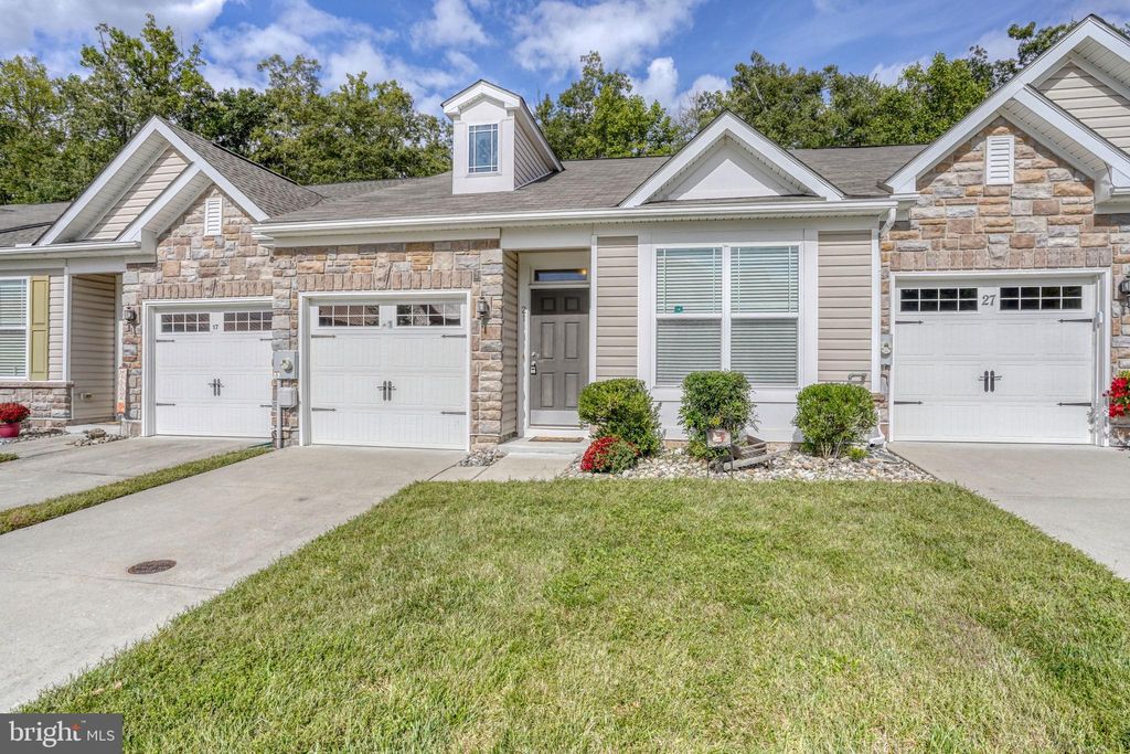 Photo of 21 Starfire Court, DOVER, DE 19901 (MLS # DEKT2041566)