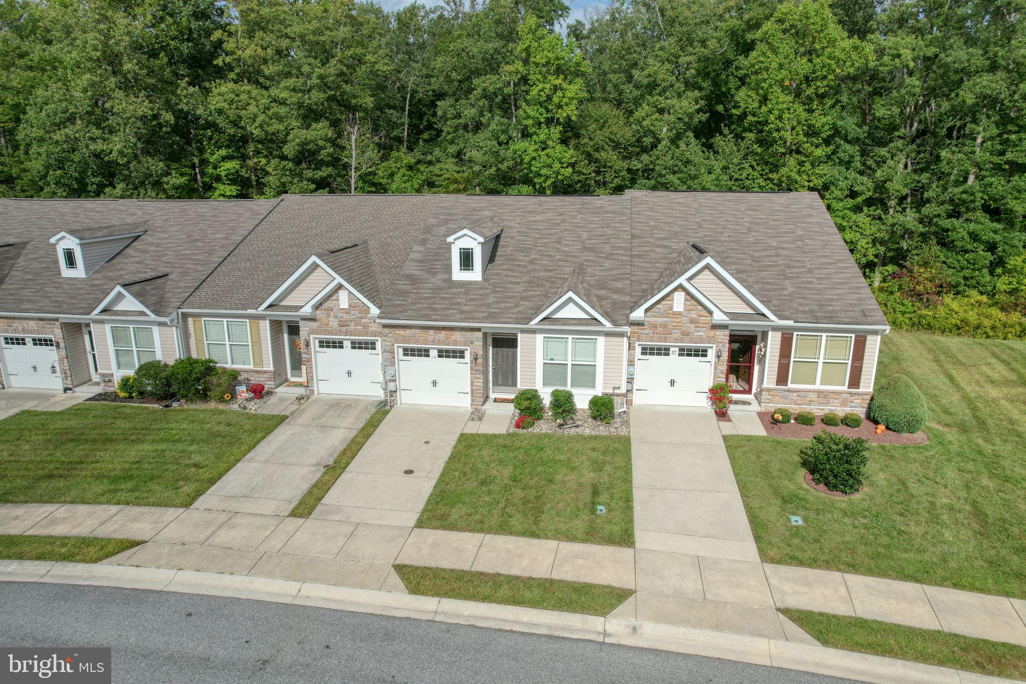 21 STARFIRE COURT