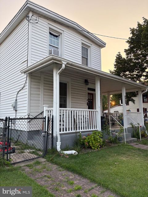 202 CHESTNUT STREET DELRAN NJ 08075