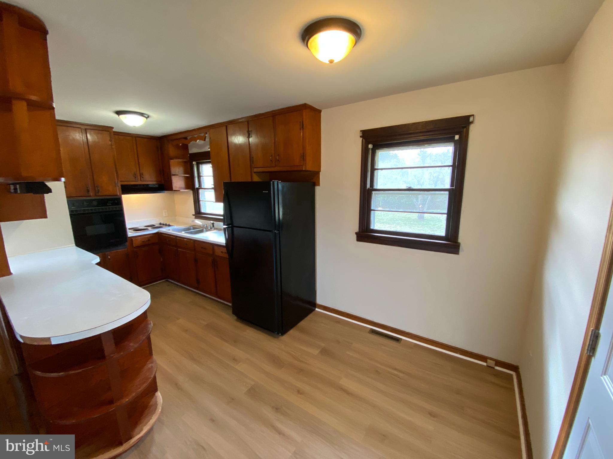 10514 ROBERT E LEE DRIVE