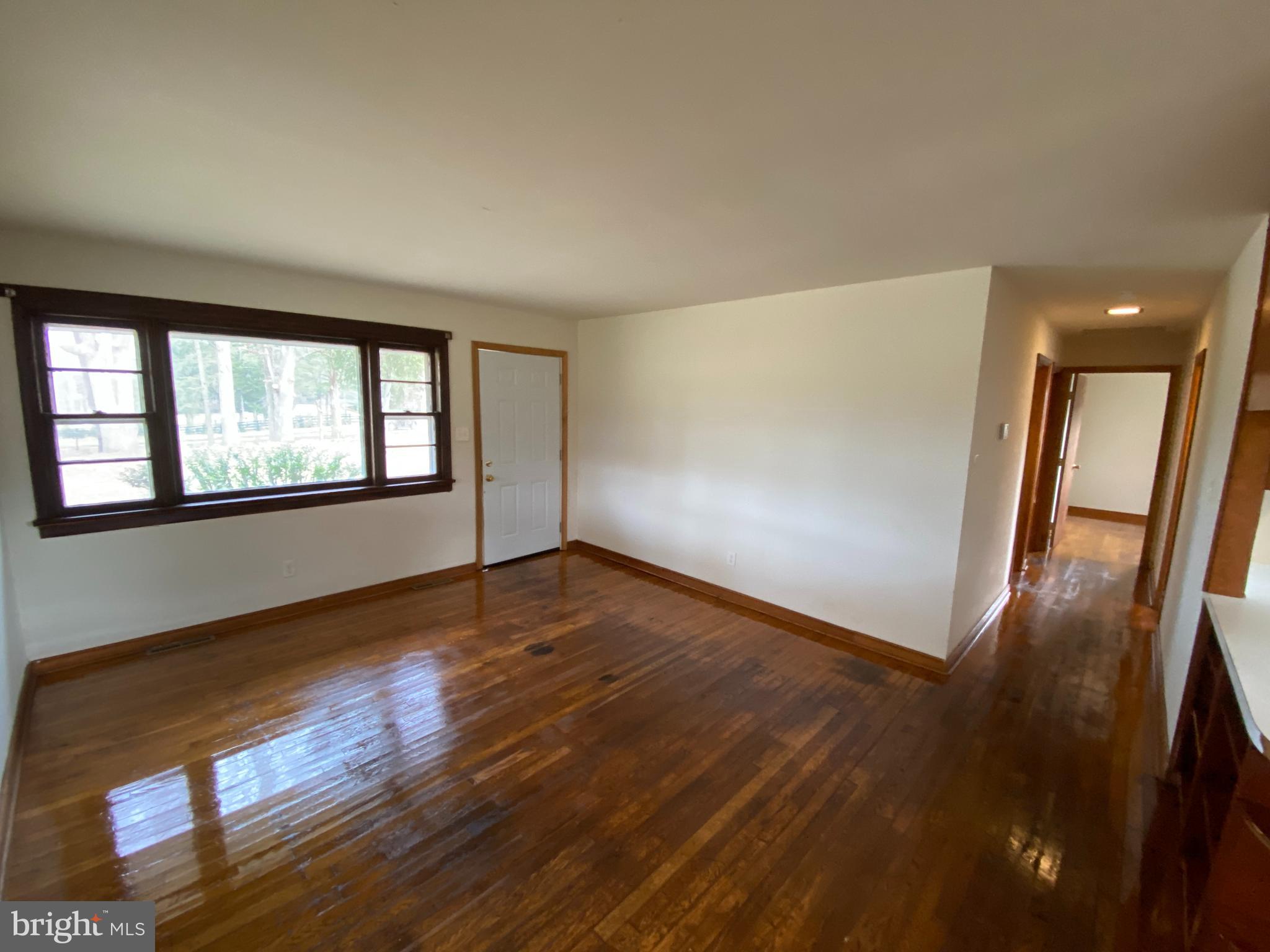 10514 ROBERT E LEE DRIVE