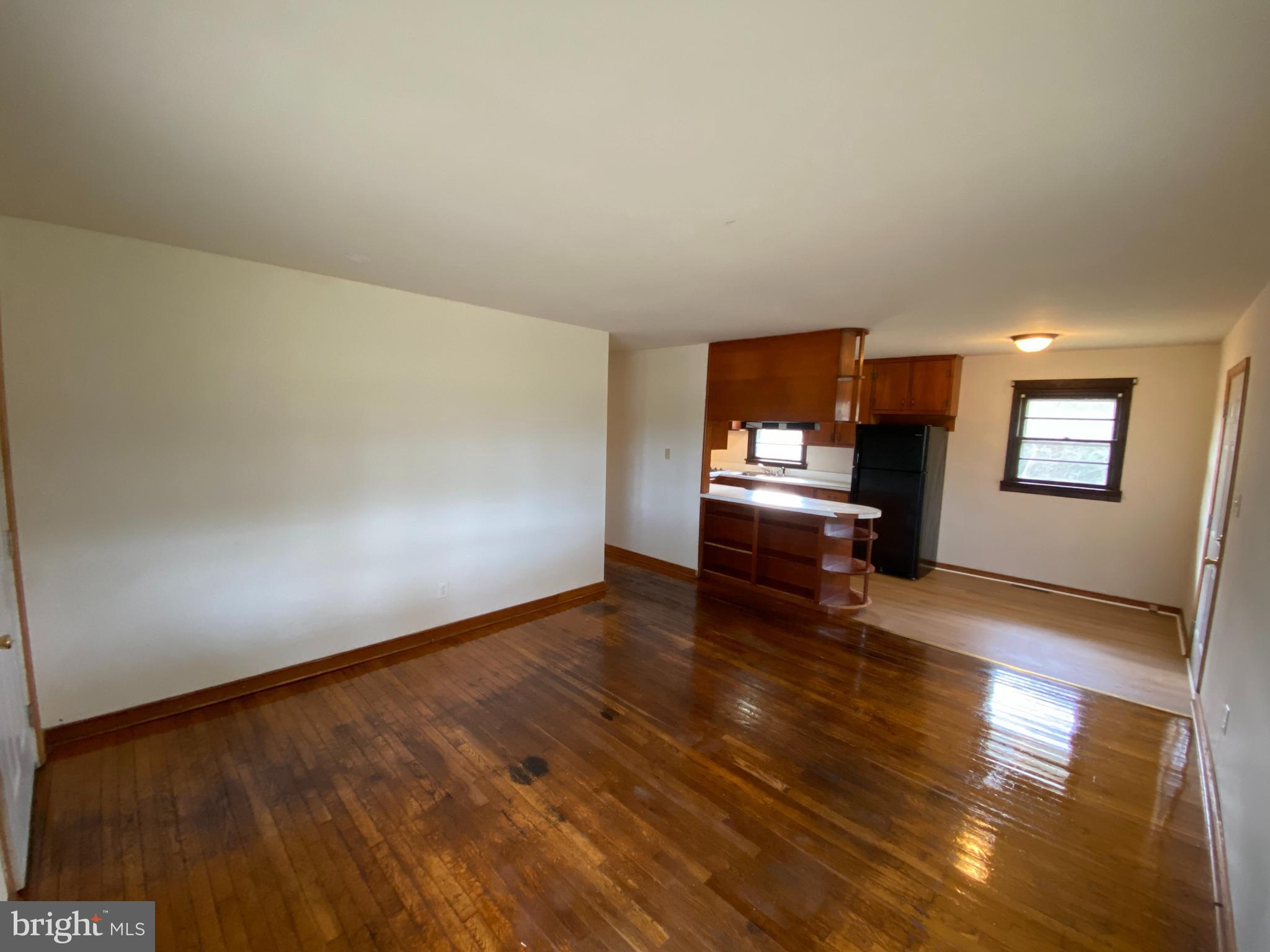 10514 ROBERT E LEE DRIVE