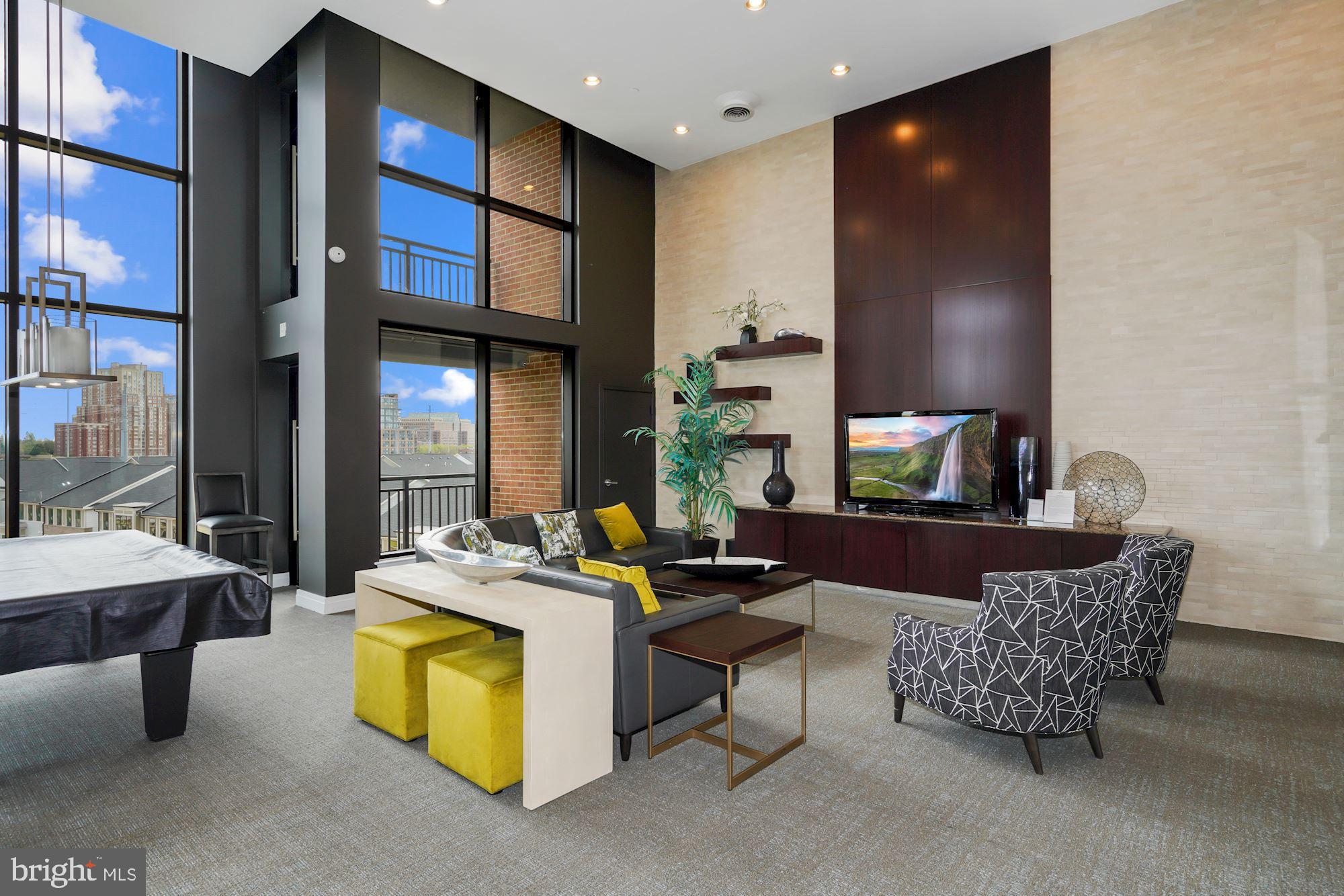 MIDTOWN ALEXANDRIA STATION CONDOMINIUM - Residential