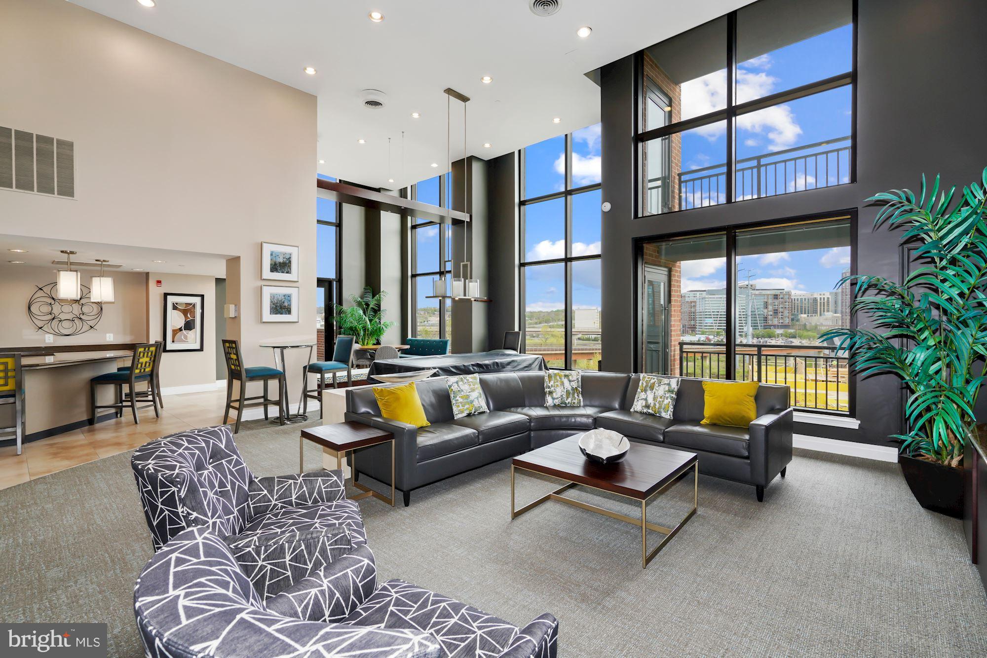 MIDTOWN ALEXANDRIA STATION CONDOMINIUM - Residential