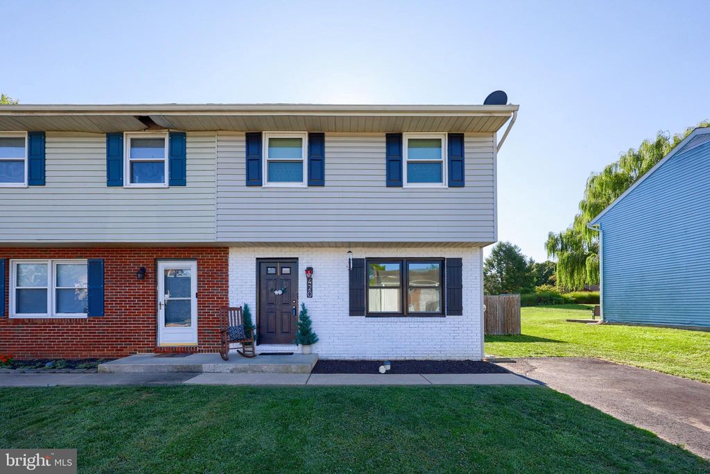 Photo of 420 S Plum Street, MOUNT JOY, PA 17552 (MLS # PALA2056136)