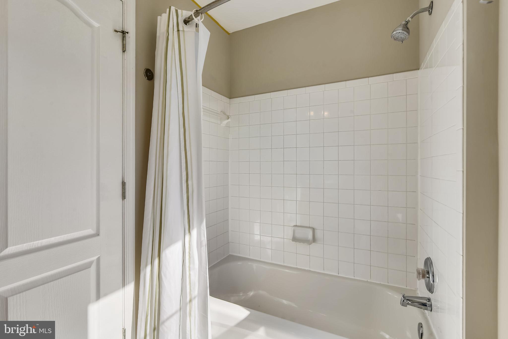 RIDGES AT ASHBURN - Residential